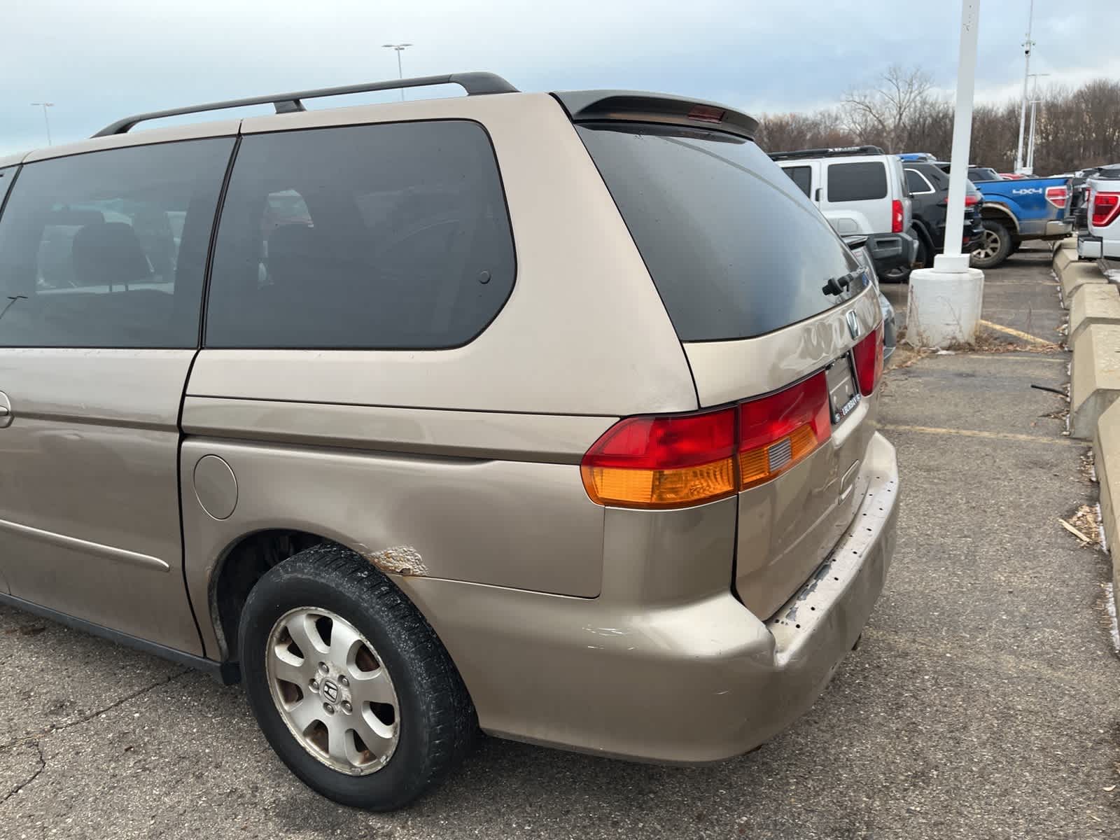 Thumbnail: 2004 Honda Odyssey - 9