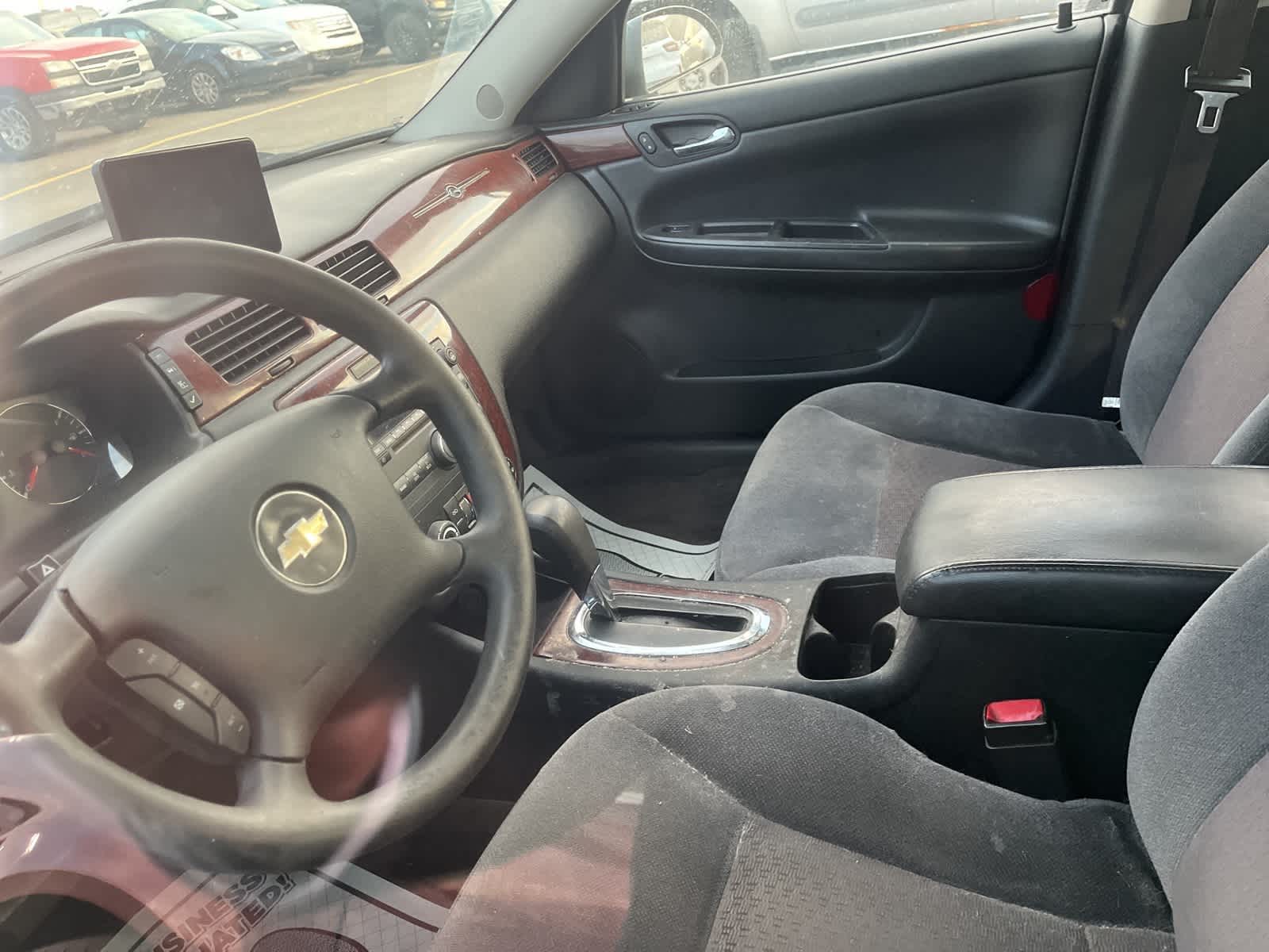 Thumbnail: 2008 Chevrolet Impala - 27