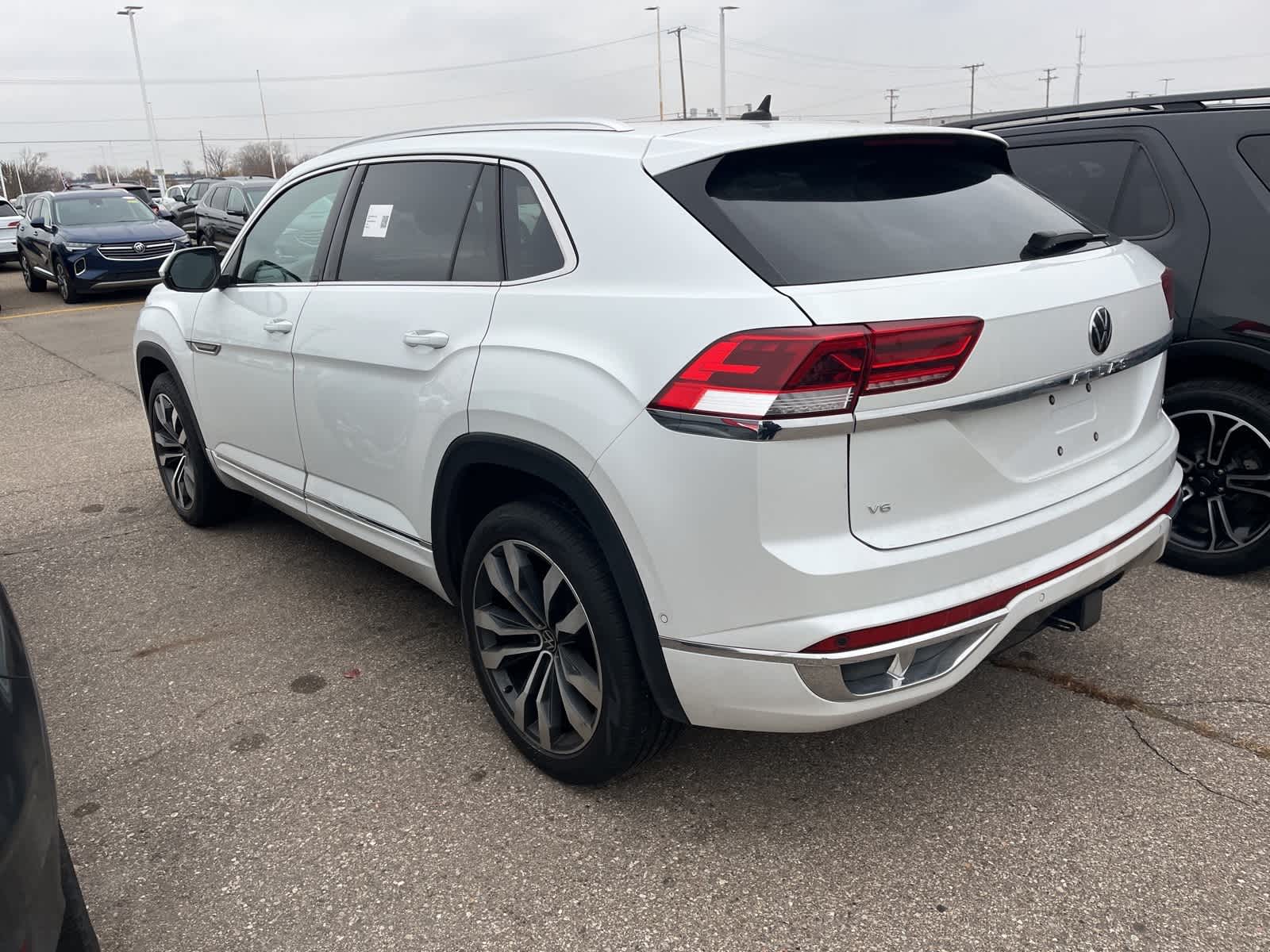 Thumbnail: 2023 Volkswagen Atlas - 9