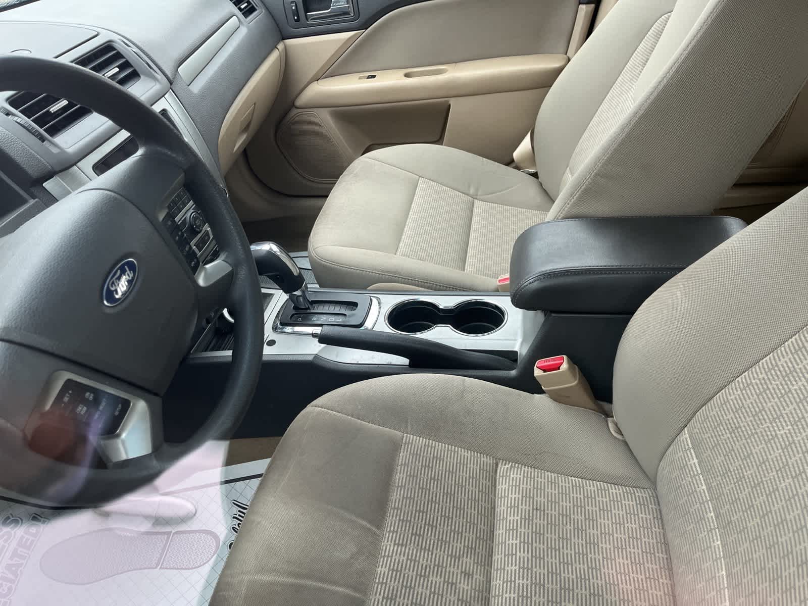 Thumbnail: 2011 Ford Fusion - 27