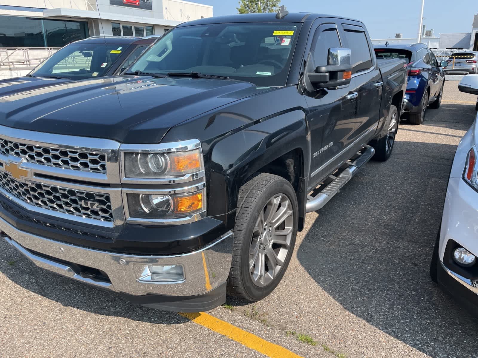 Thumbnail: 2015 Chevrolet Silverado 1500 - 3