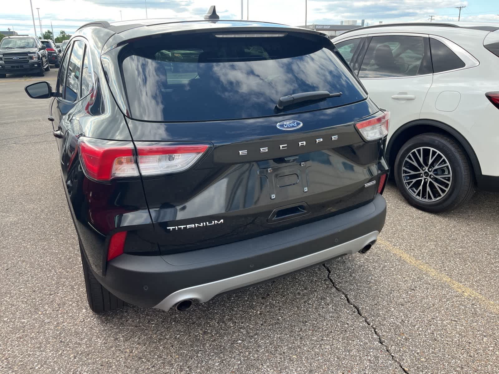 Thumbnail: 2021 Ford Escape - 11