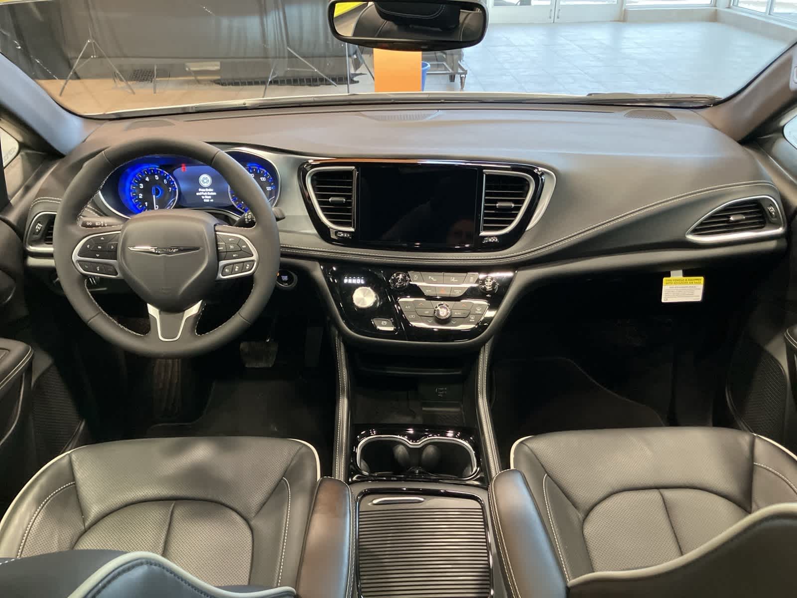 Thumbnail: 2026 Chrysler Pacifica - 25