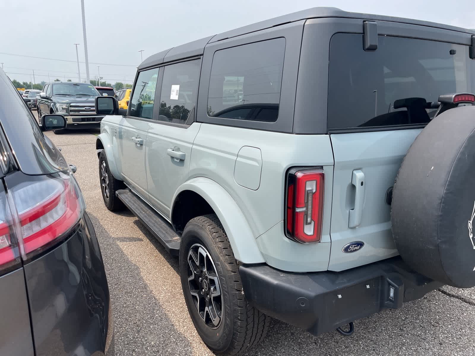 Thumbnail: 2022 Ford Bronco - 10