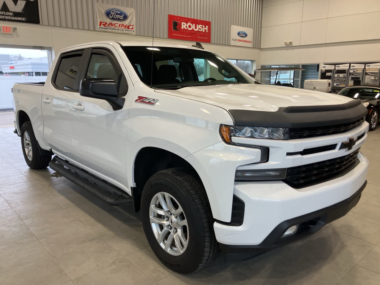 Thumbnail: 2019 Chevrolet Silverado 1500 - 3