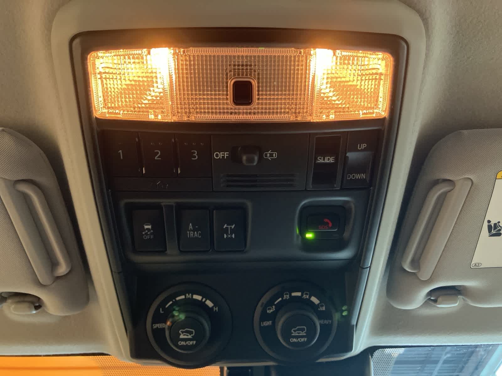 Thumbnail: 2022 Toyota 4Runner - 22