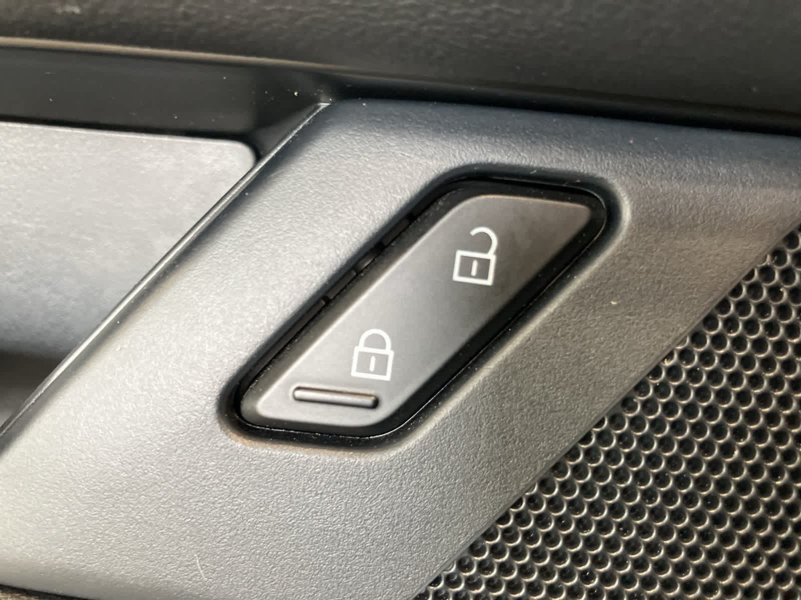 Thumbnail: 2025 Mazda Mazda3 - 12