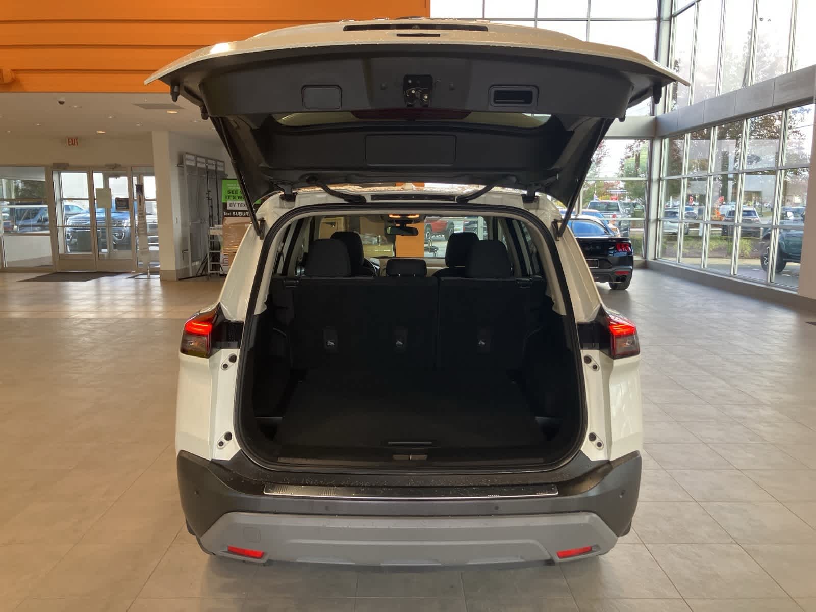 Thumbnail: 2023 Nissan Rogue - 25