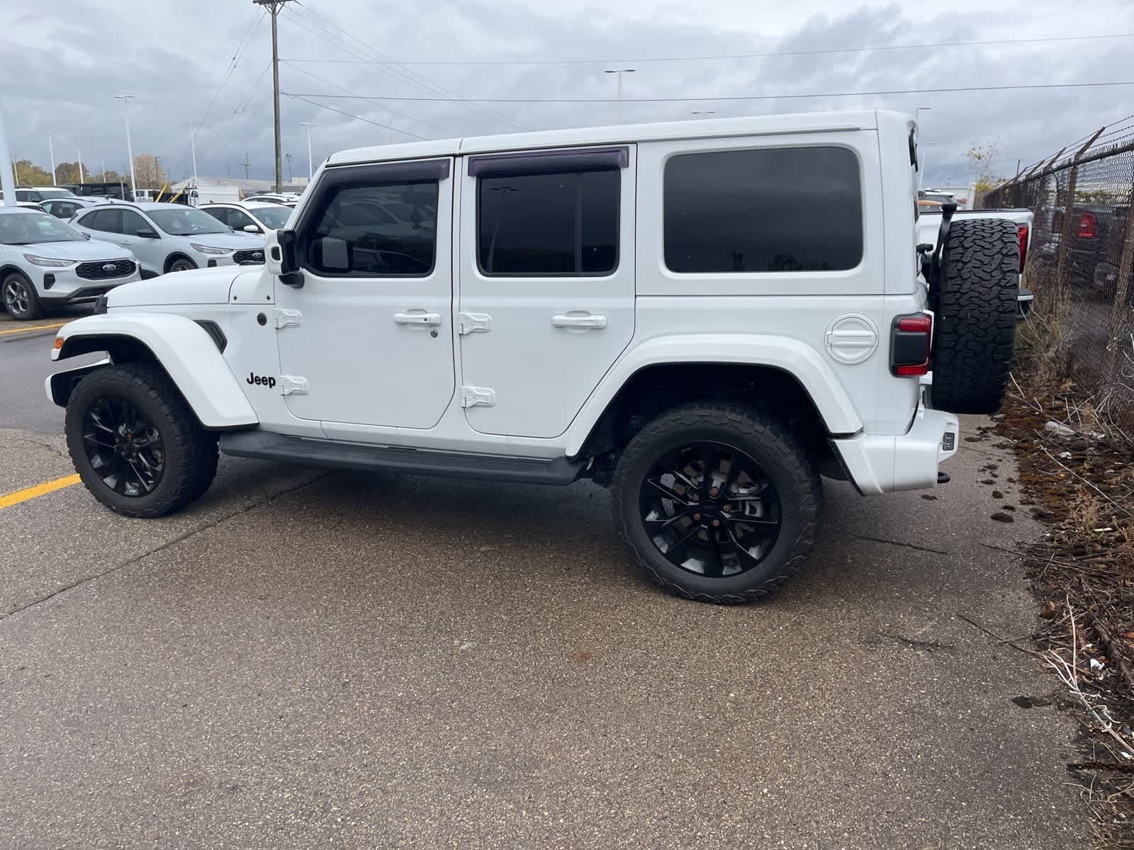 Thumbnail: 2021 Jeep Wrangler - 5