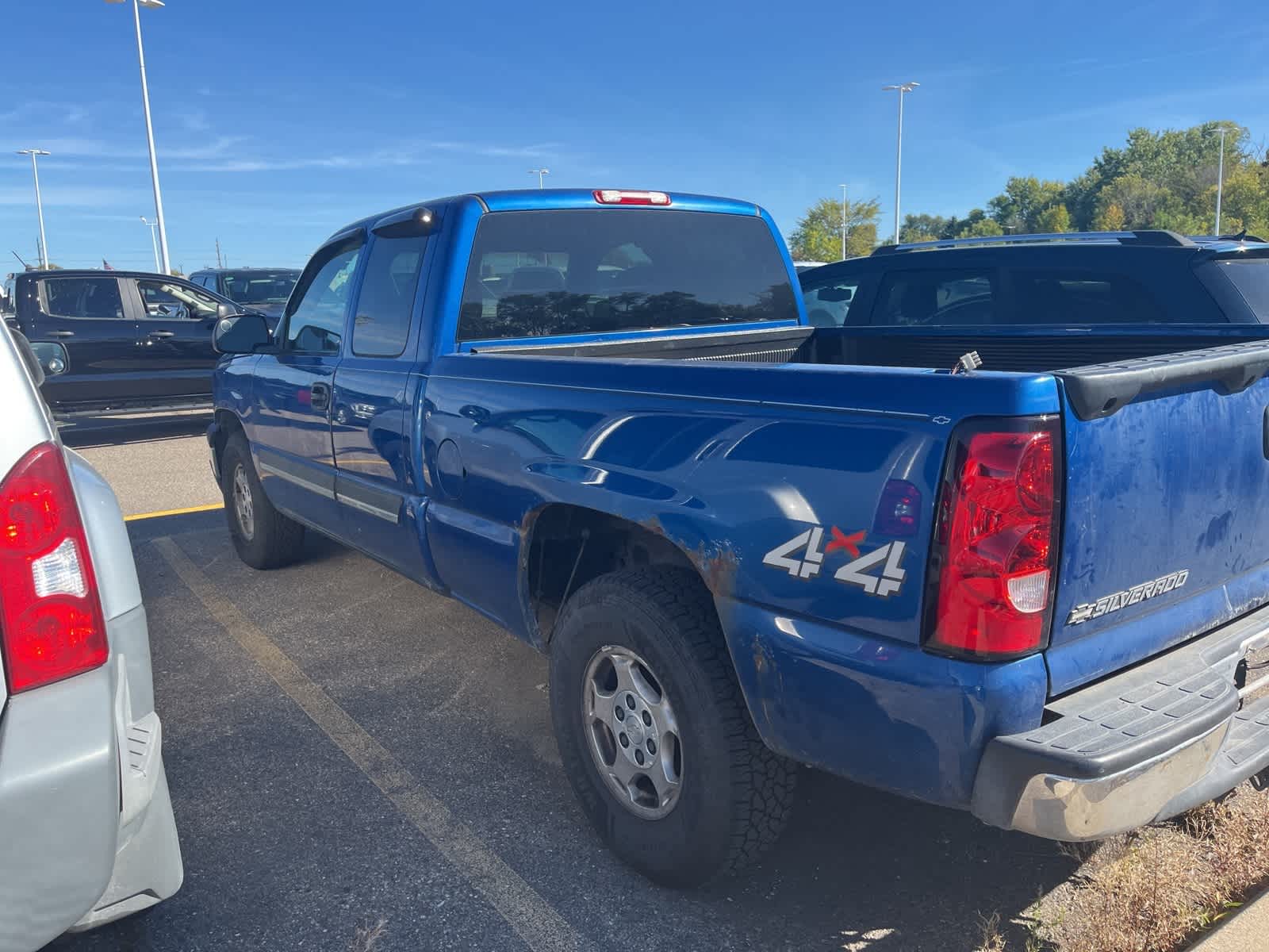 Thumbnail: 2003 Chevrolet Silverado 1500 - 12