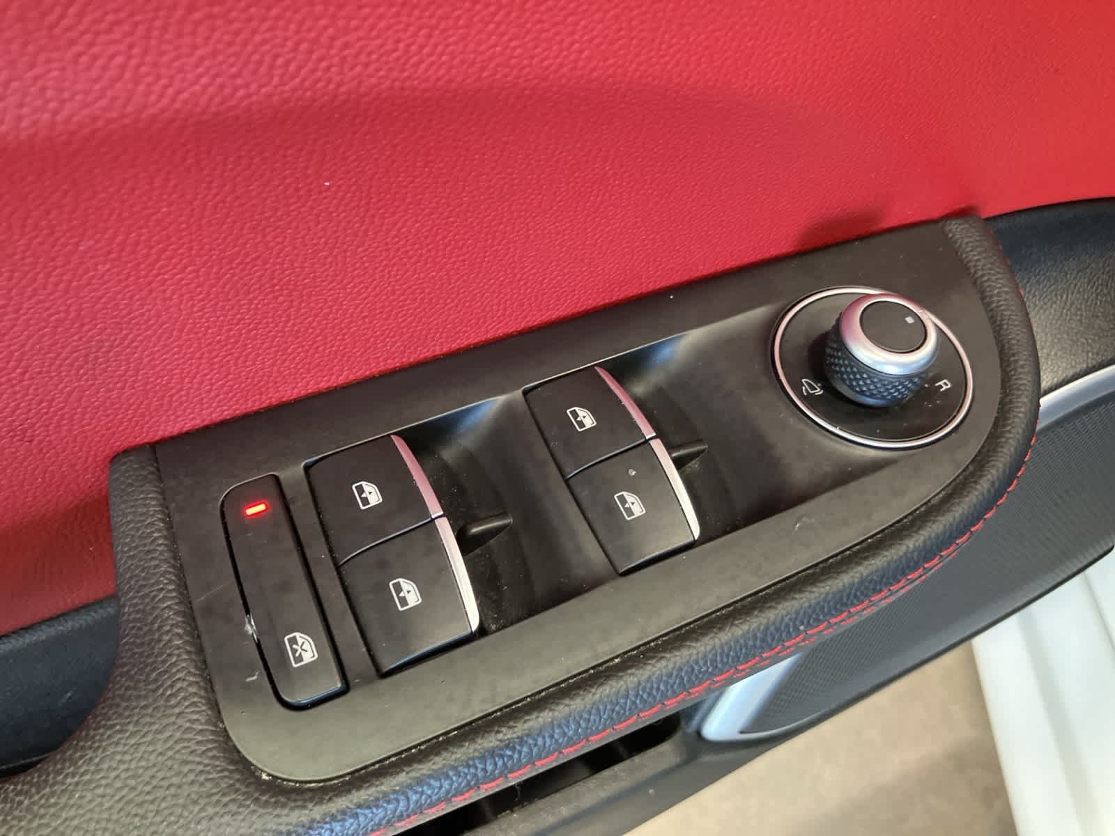 Thumbnail: 2020 Alfa Romeo Giulia - 14