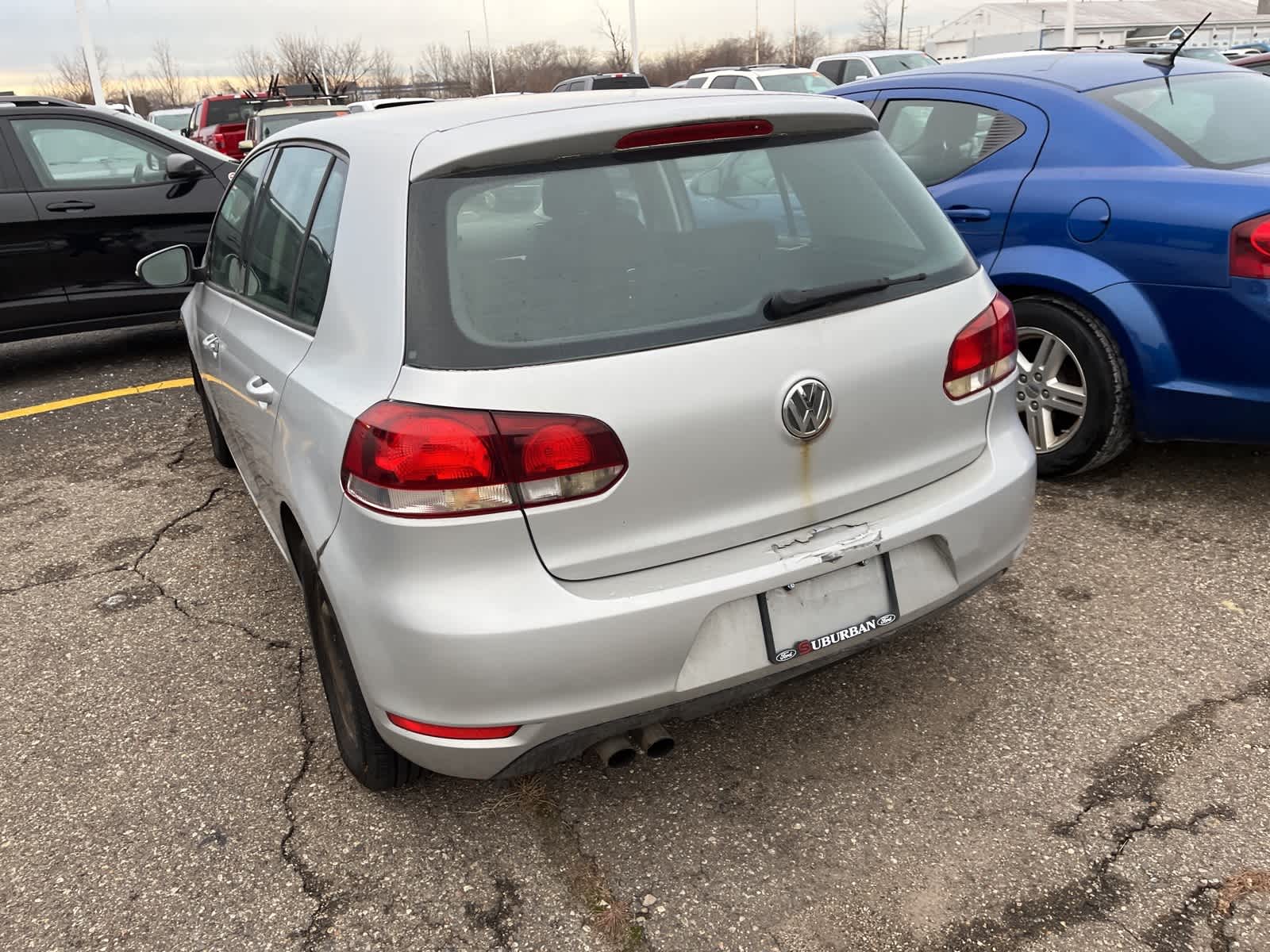 Thumbnail: 2010 Volkswagen Golf - 10