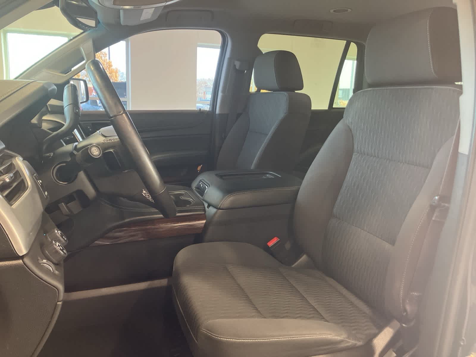 Thumbnail: 2017 GMC Yukon - 10