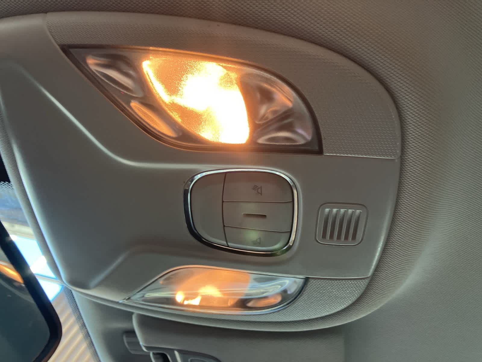 Thumbnail: 2022 Jeep Compass - 21