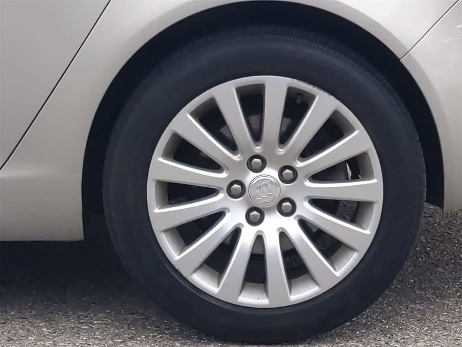 2011 Buick Regal CXL Turbo 14