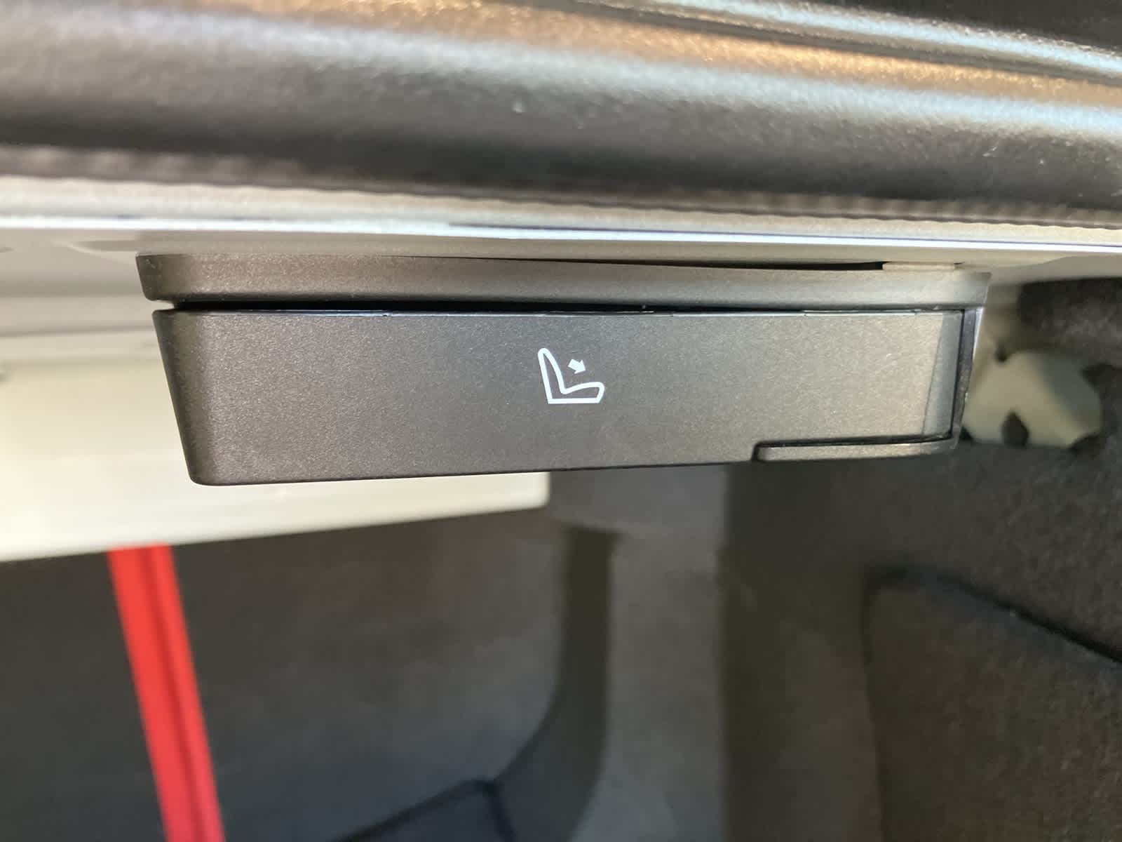 Thumbnail: 2020 Alfa Romeo Giulia - 28