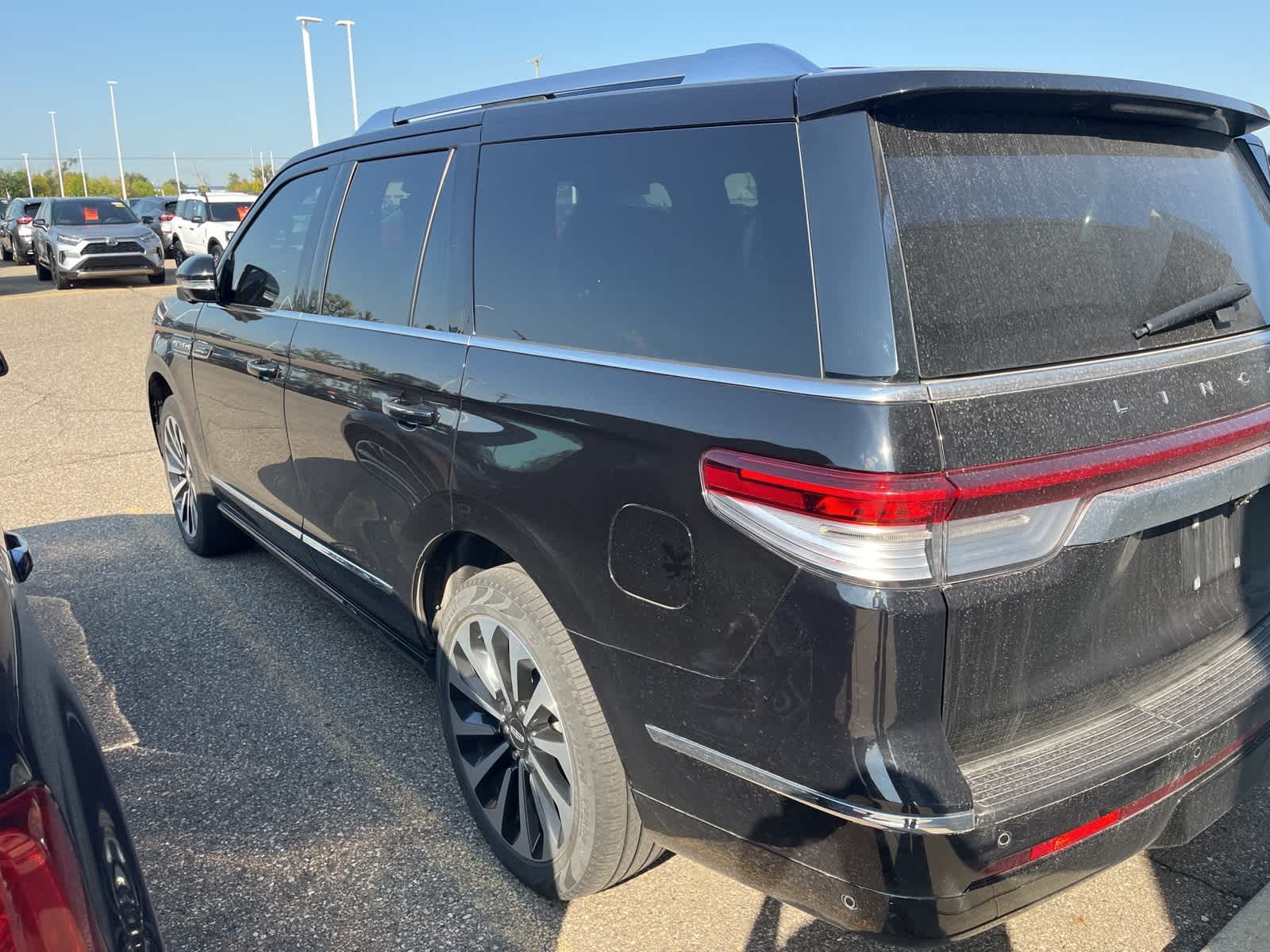 Thumbnail: 2023 Lincoln Navigator - 7