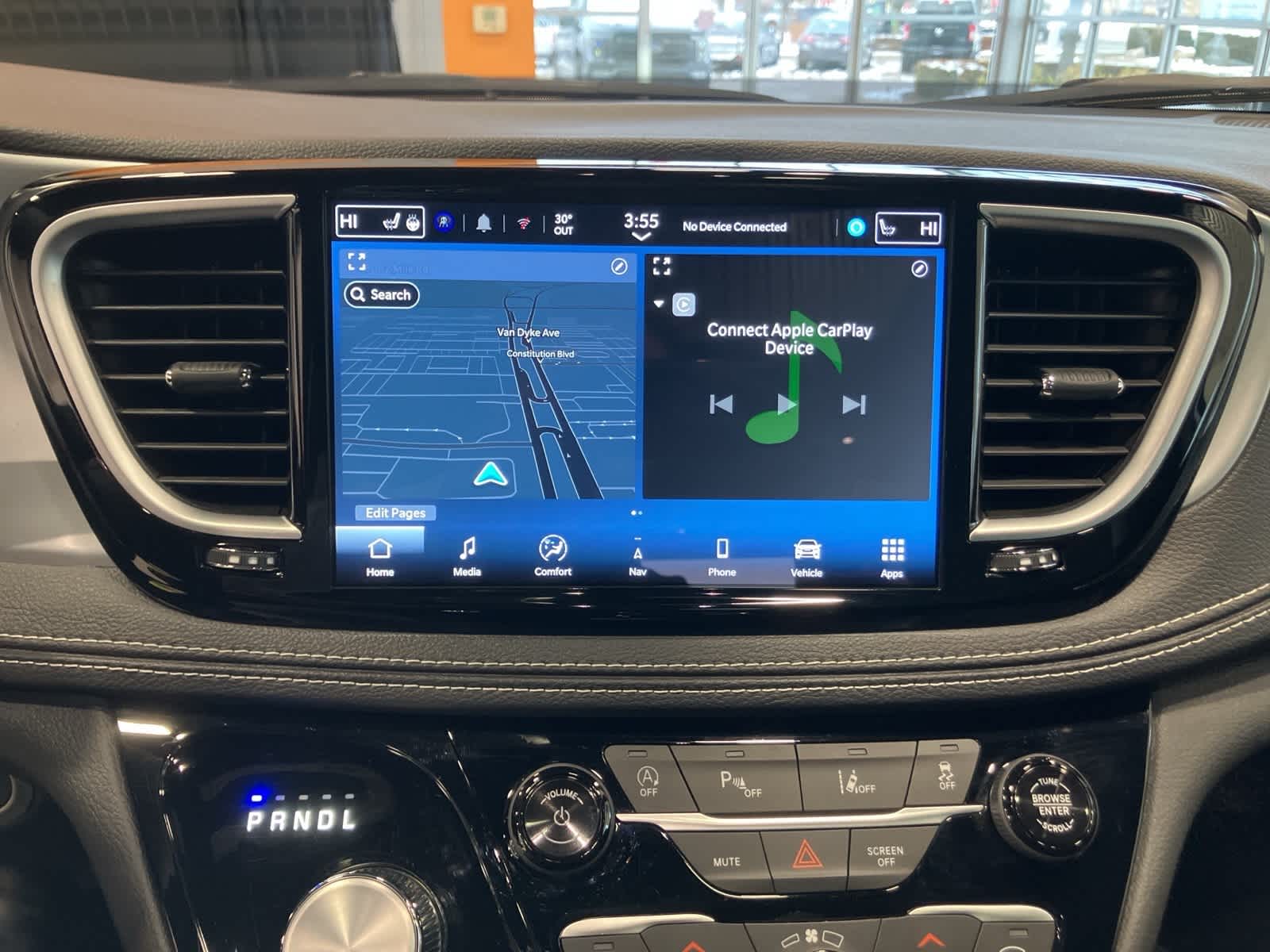 Thumbnail: 2026 Chrysler Pacifica - 21