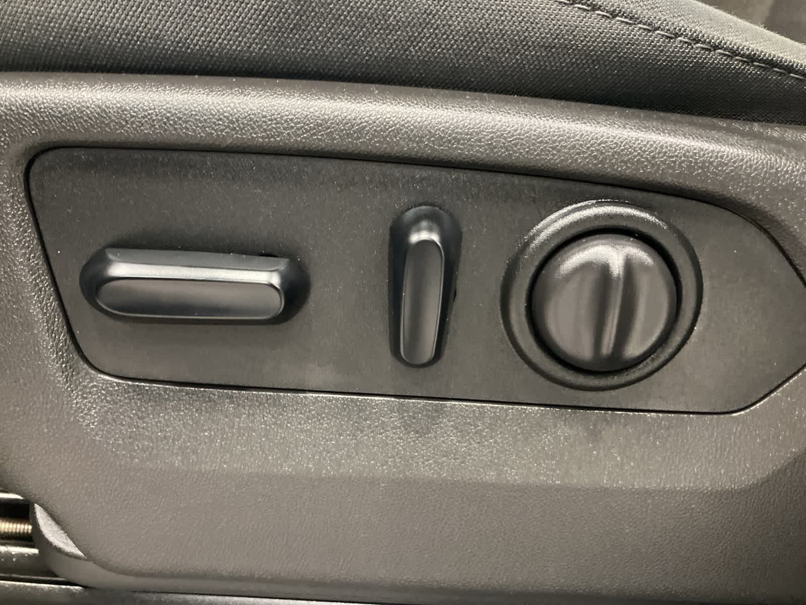 Thumbnail: 2019 Chevrolet Silverado 1500 - 11