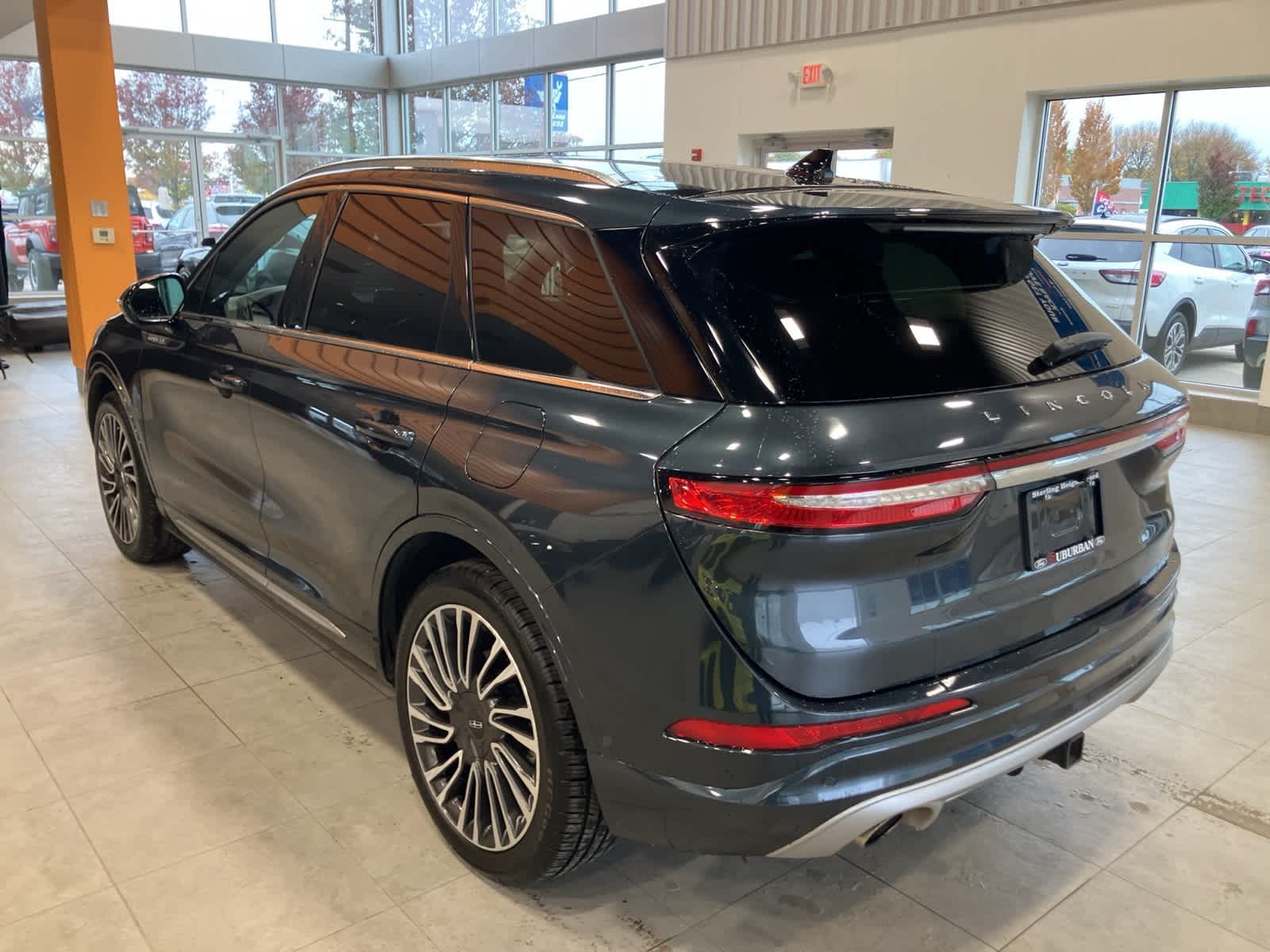 Thumbnail: 2022 Lincoln Corsair - 7