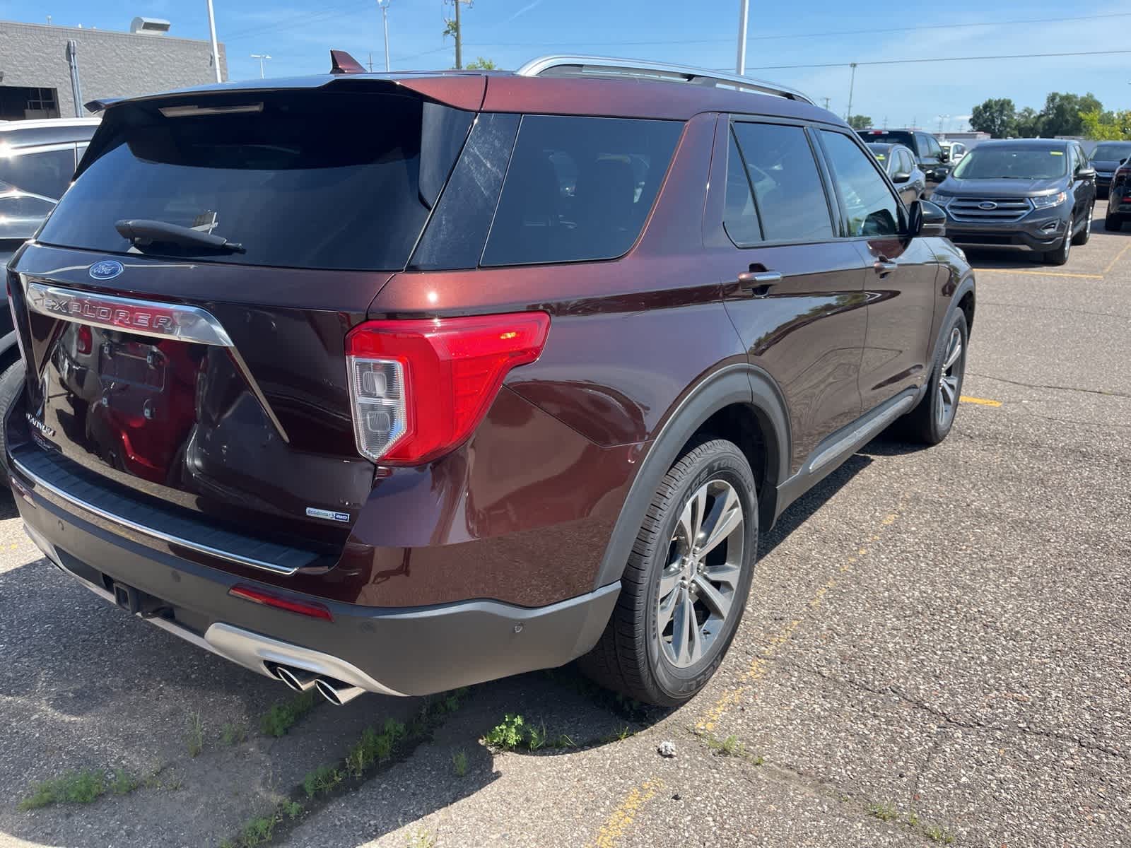 Thumbnail: 2020 Ford Explorer - 11