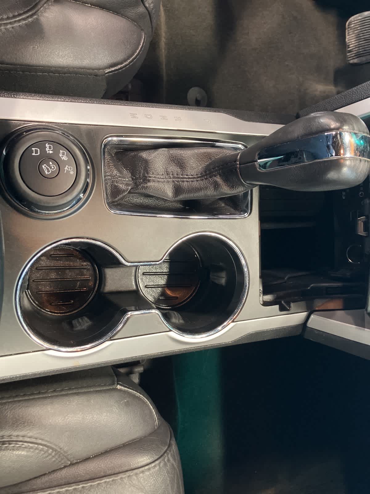 Thumbnail: 2015 Ford Explorer - 18