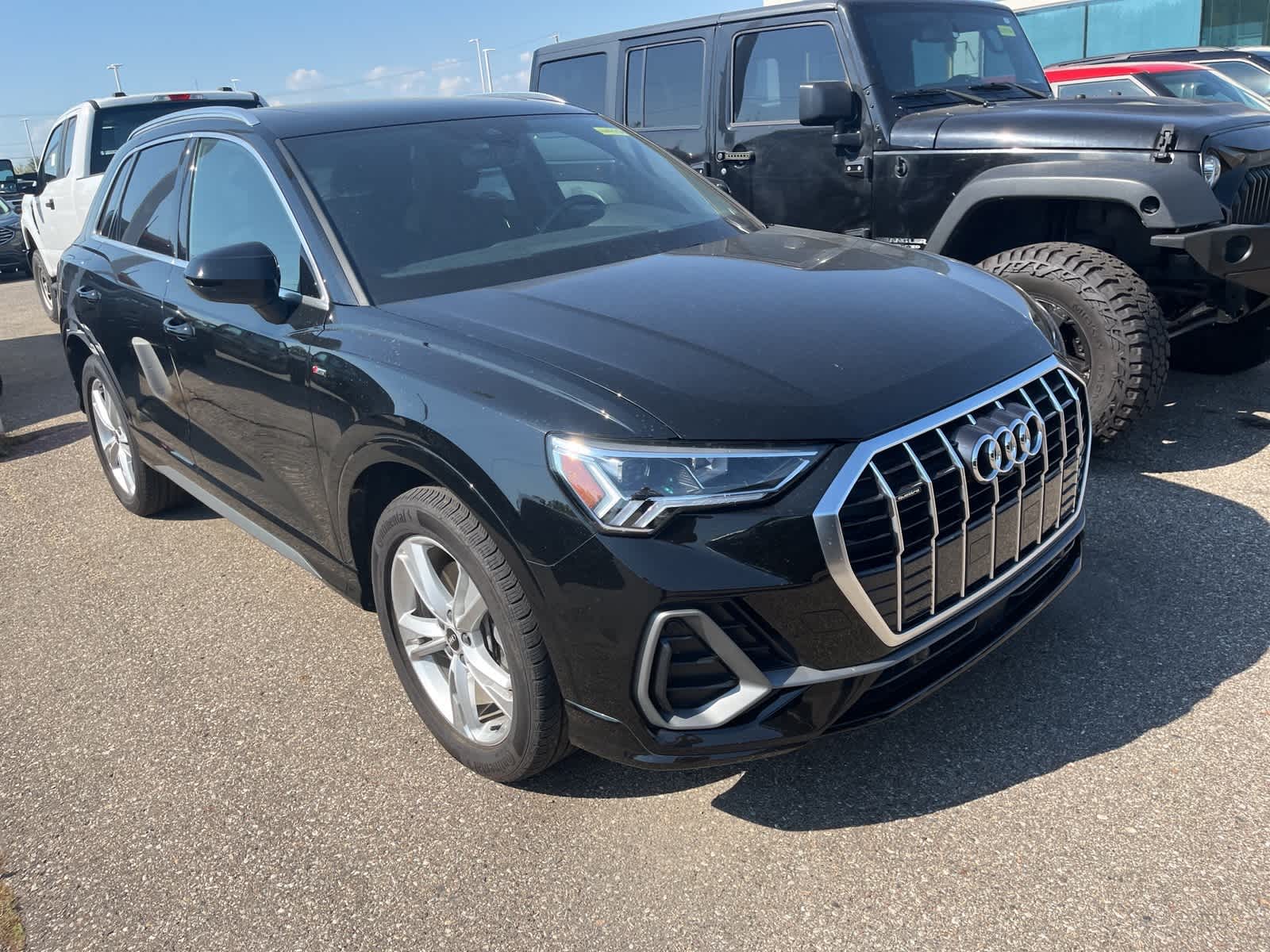 Thumbnail: 2022 Audi Q3 - 20