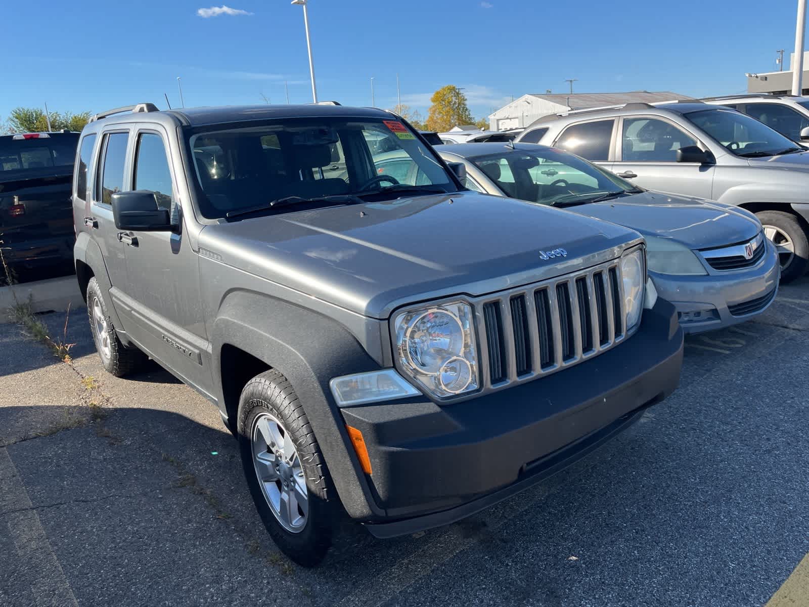 Thumbnail: 2012 Jeep Liberty - 18
