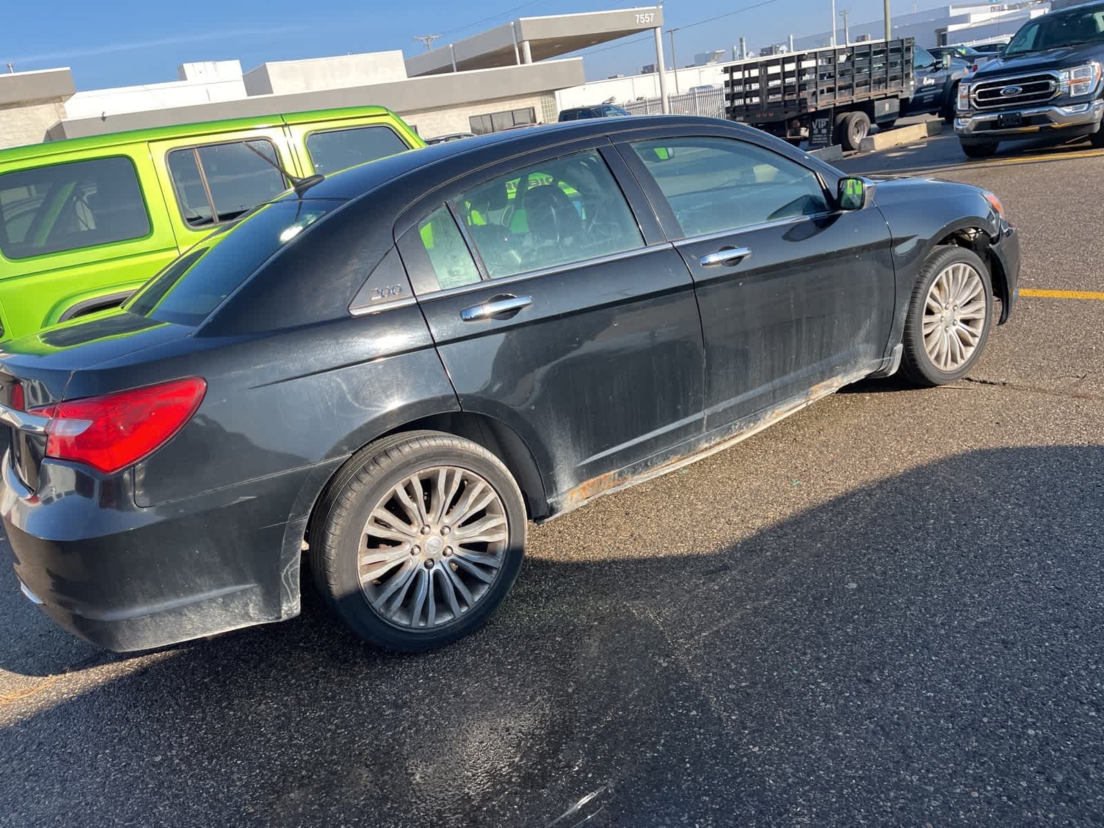 Thumbnail: 2012 Chrysler 200 - 18