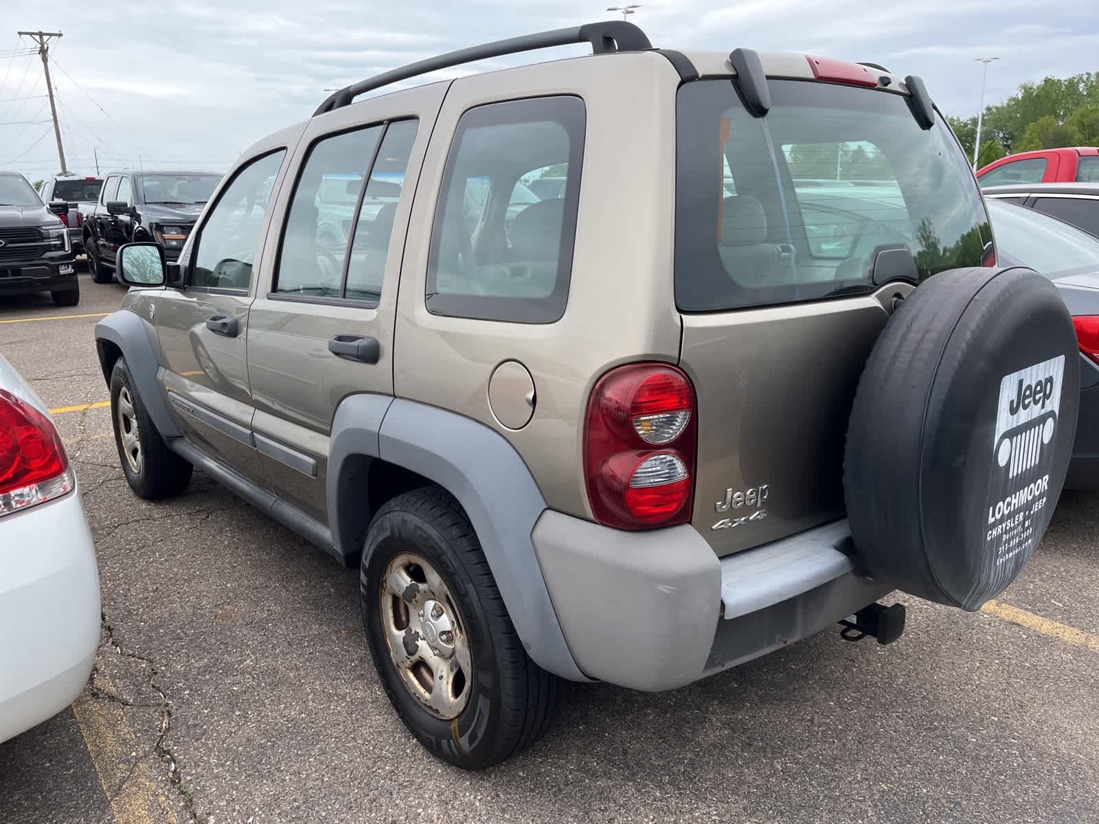 Thumbnail: 2005 Jeep Liberty - 7