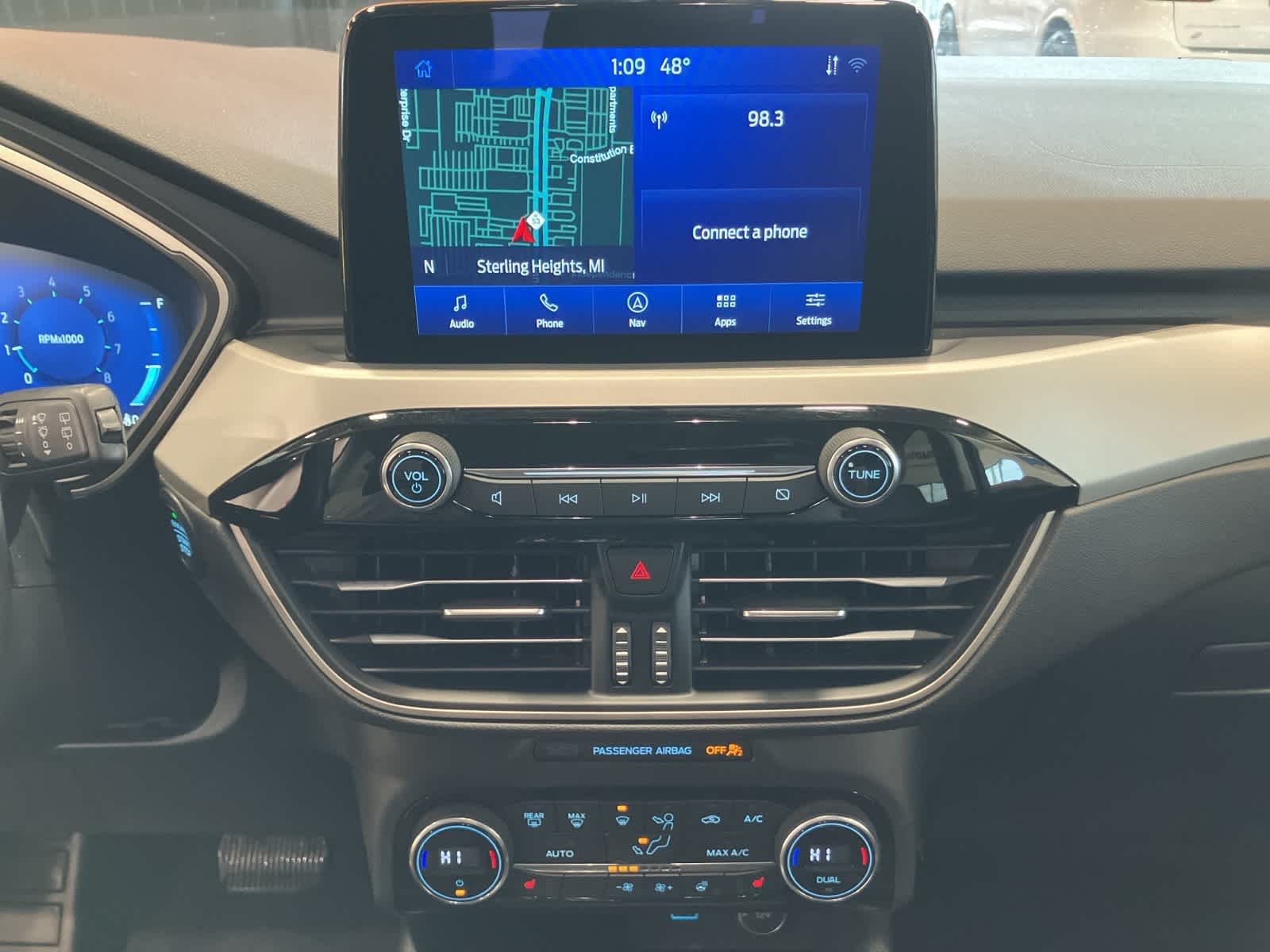 Thumbnail: 2021 Ford Escape - 21