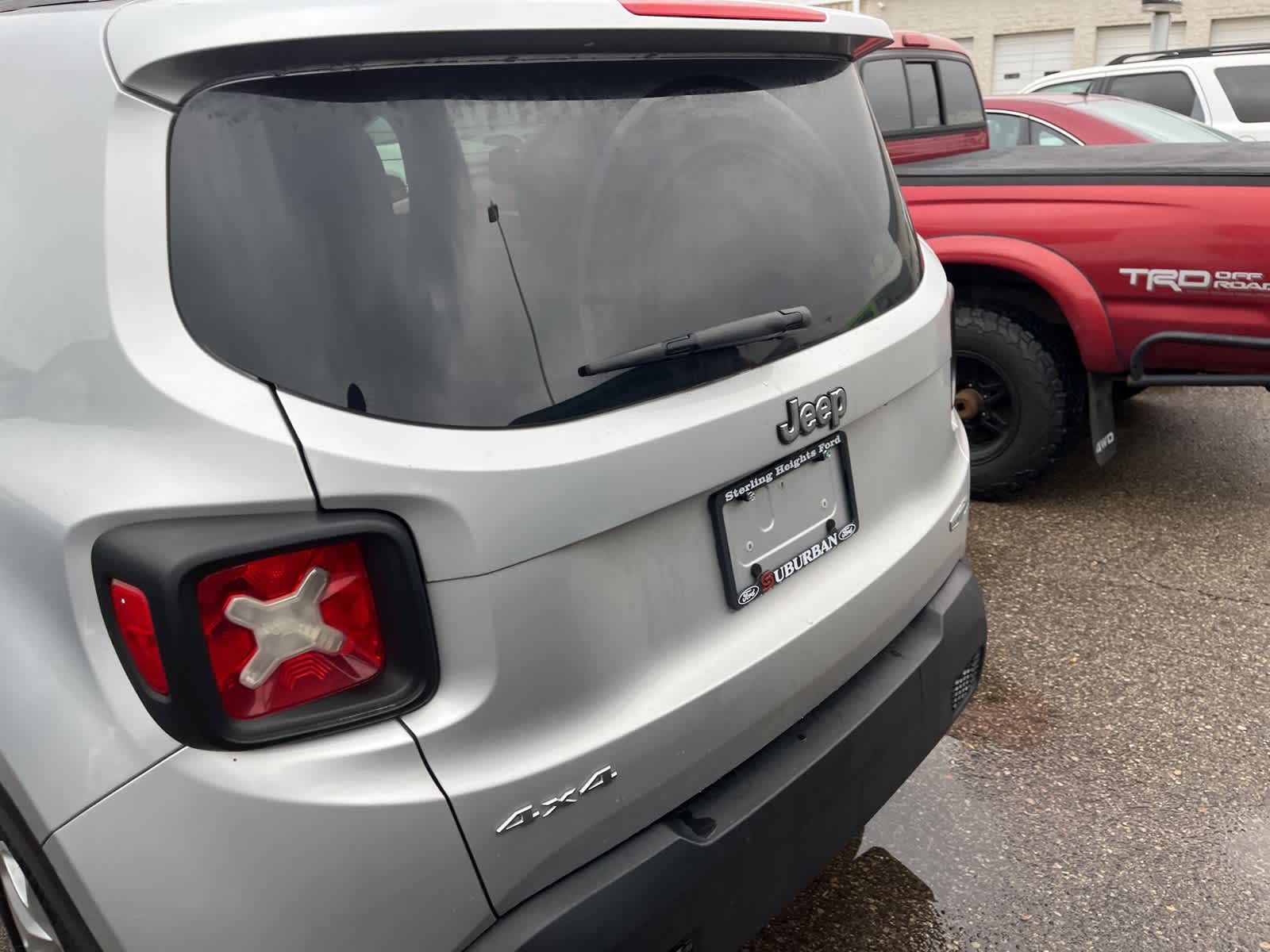 Thumbnail: 2015 Jeep Renegade - 11