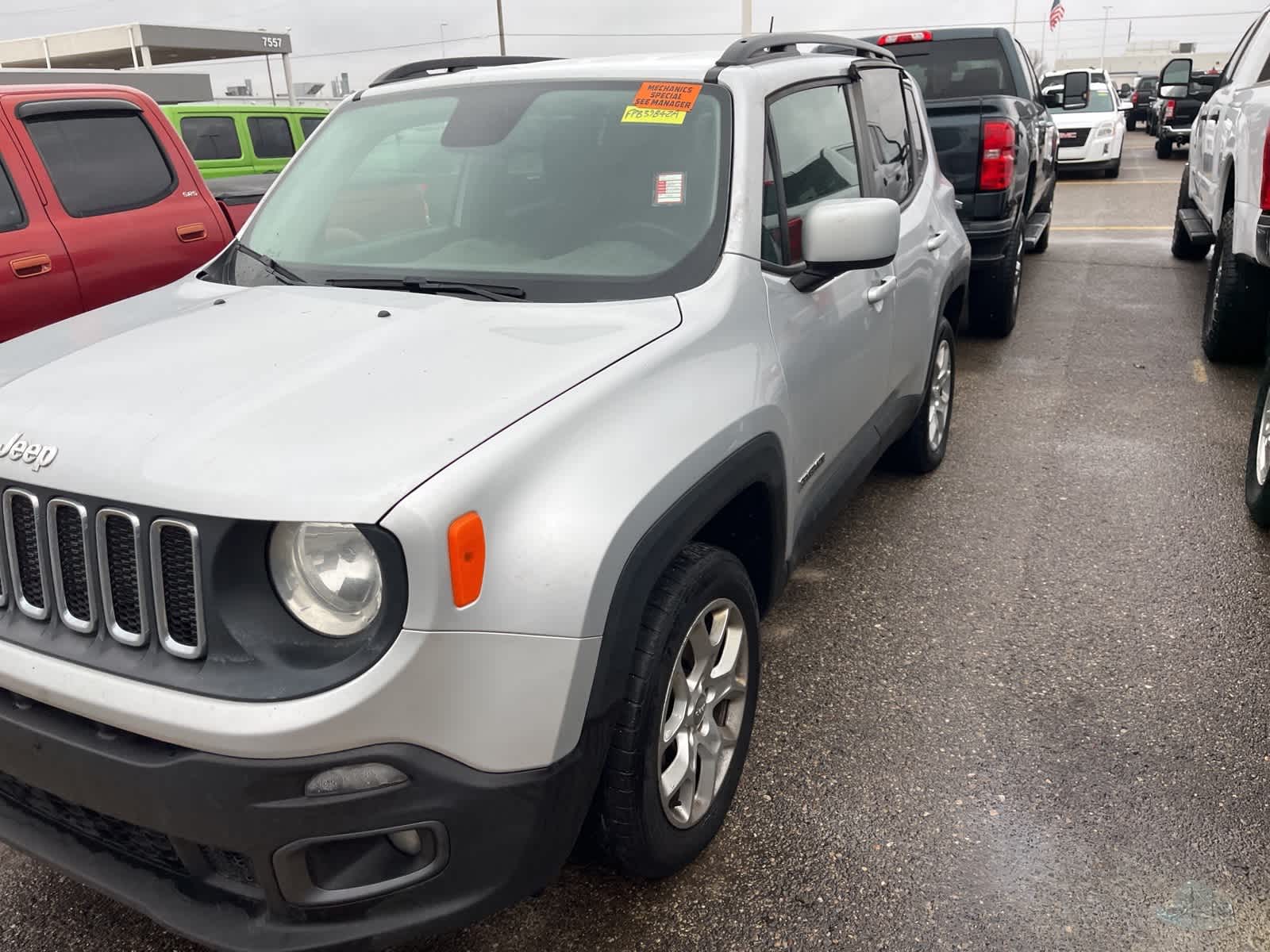 Thumbnail: 2015 Jeep Renegade - 5