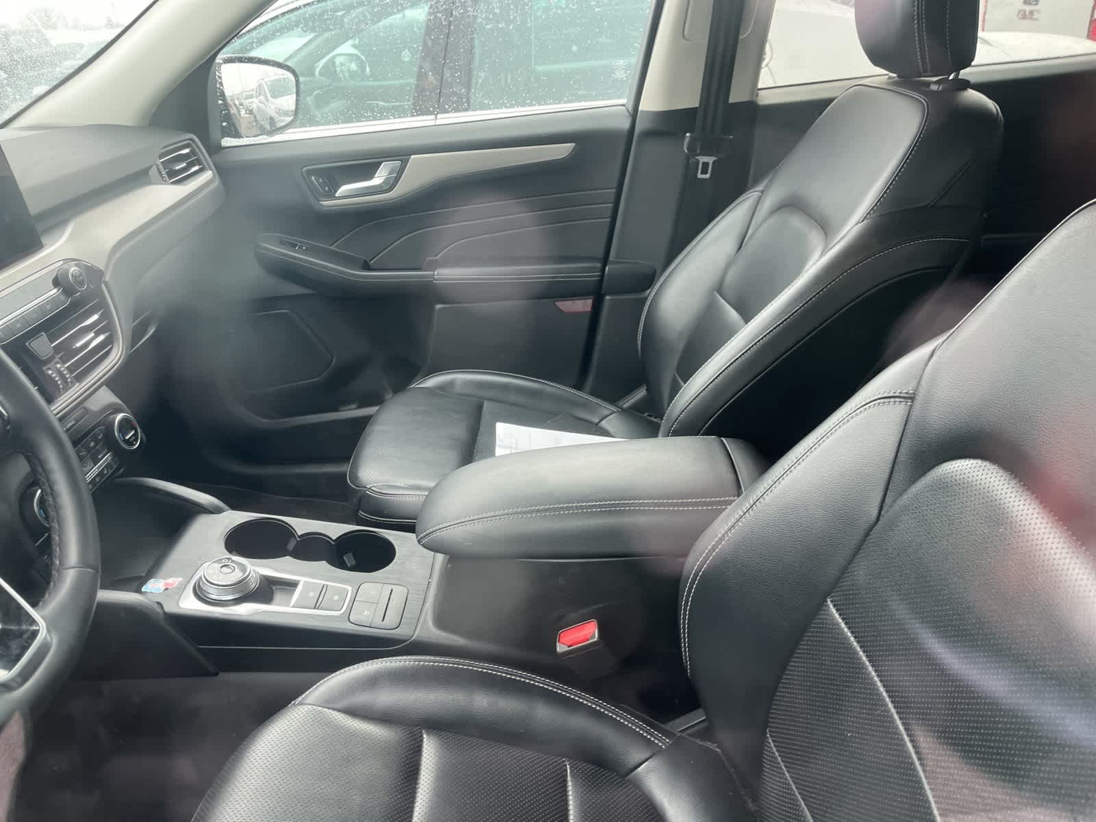 Thumbnail: 2021 Ford Escape - 23