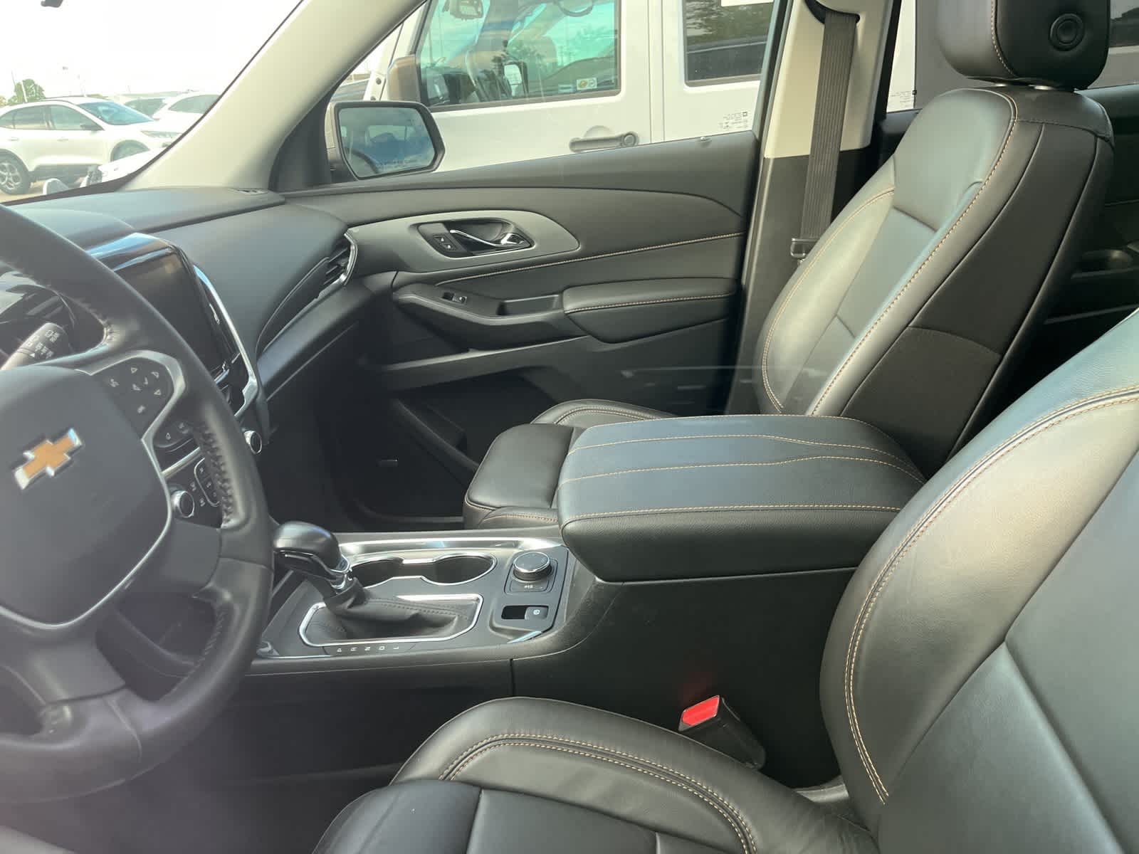 Thumbnail: 2021 Chevrolet Traverse - 26