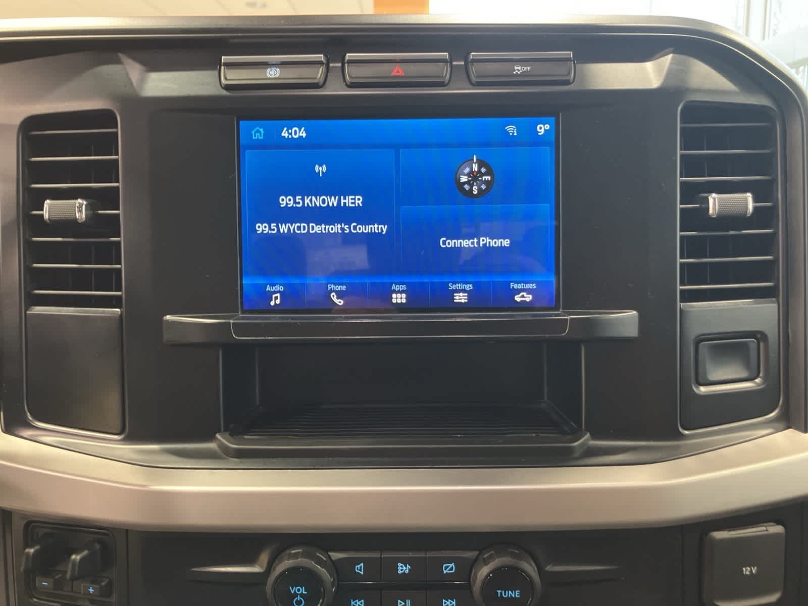 Thumbnail: 2024 Ford Econoline - 21