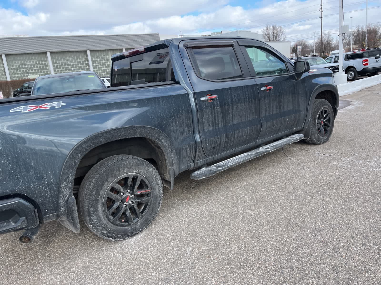 Thumbnail: 2019 Chevrolet Silverado 1500 - 17