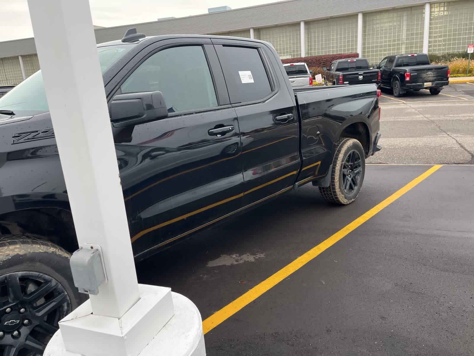 Thumbnail: 2024 Chevrolet Silverado 1500 - 5