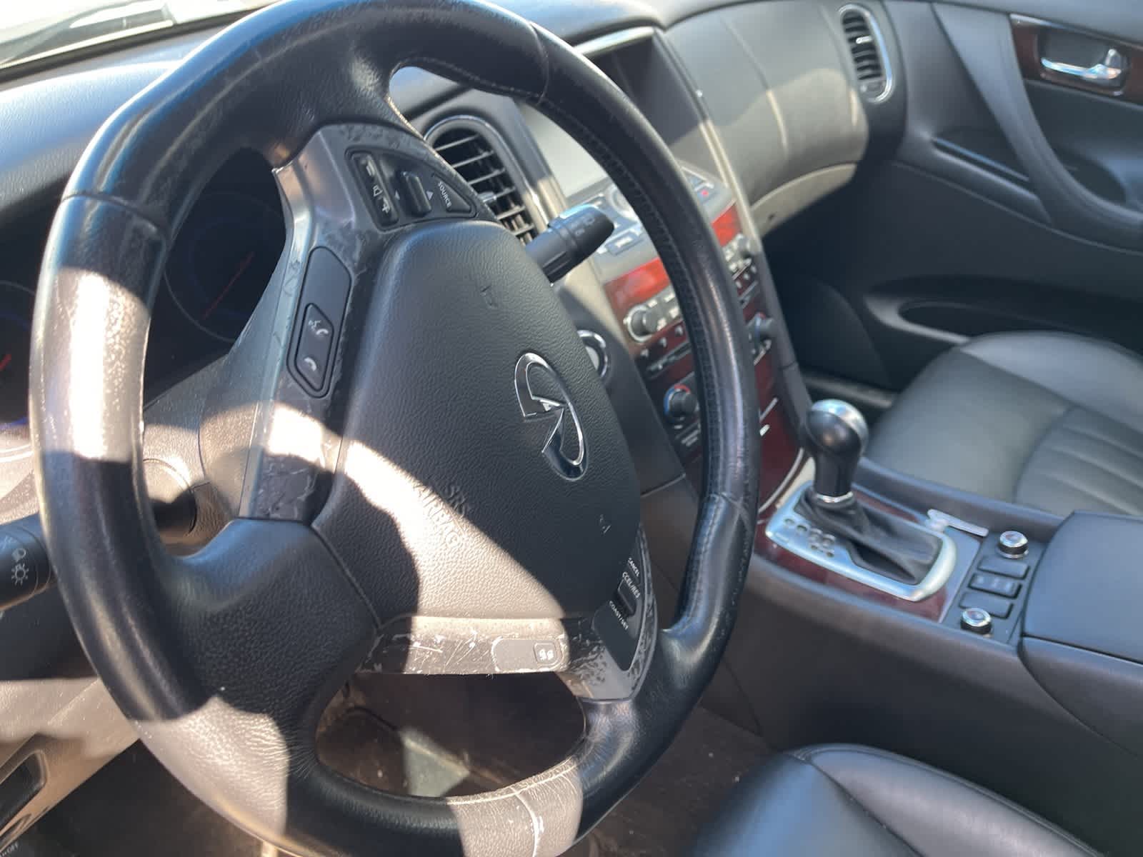 Thumbnail: 2010 INFINITI EX35 - 28