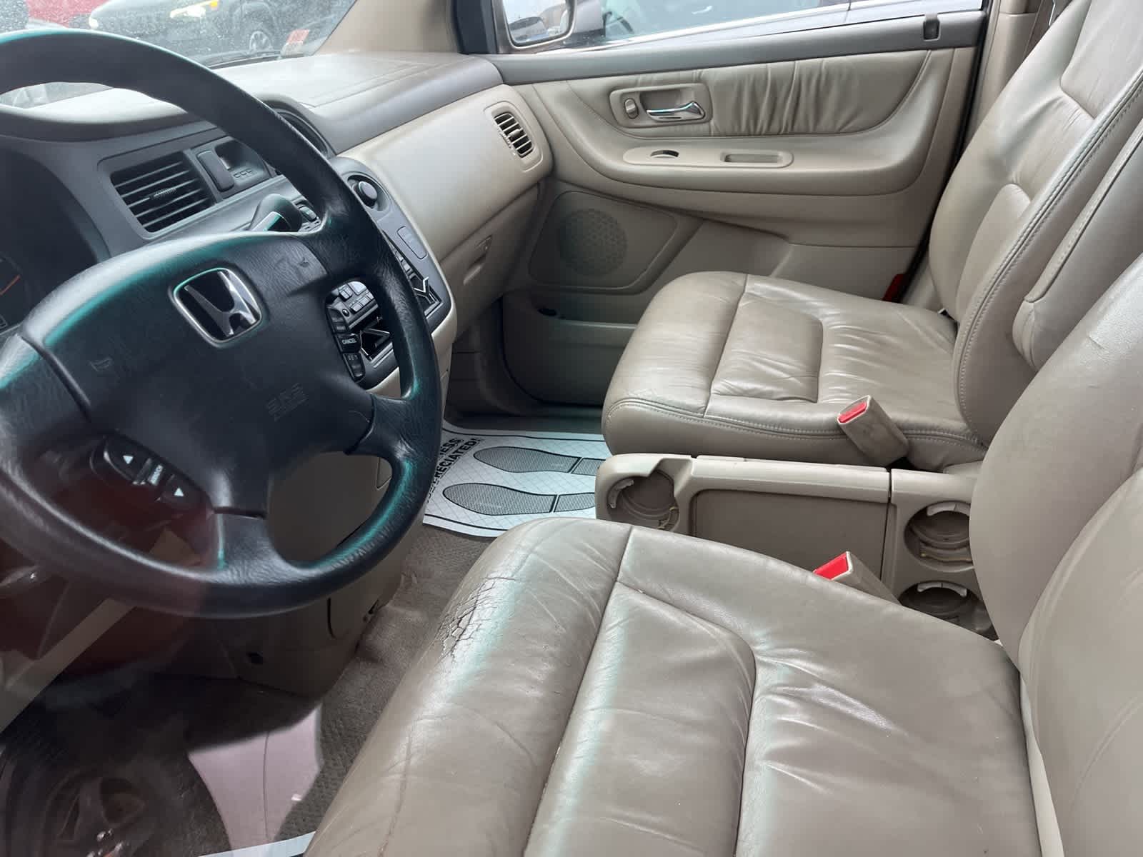 Thumbnail: 2004 Honda Odyssey - 26