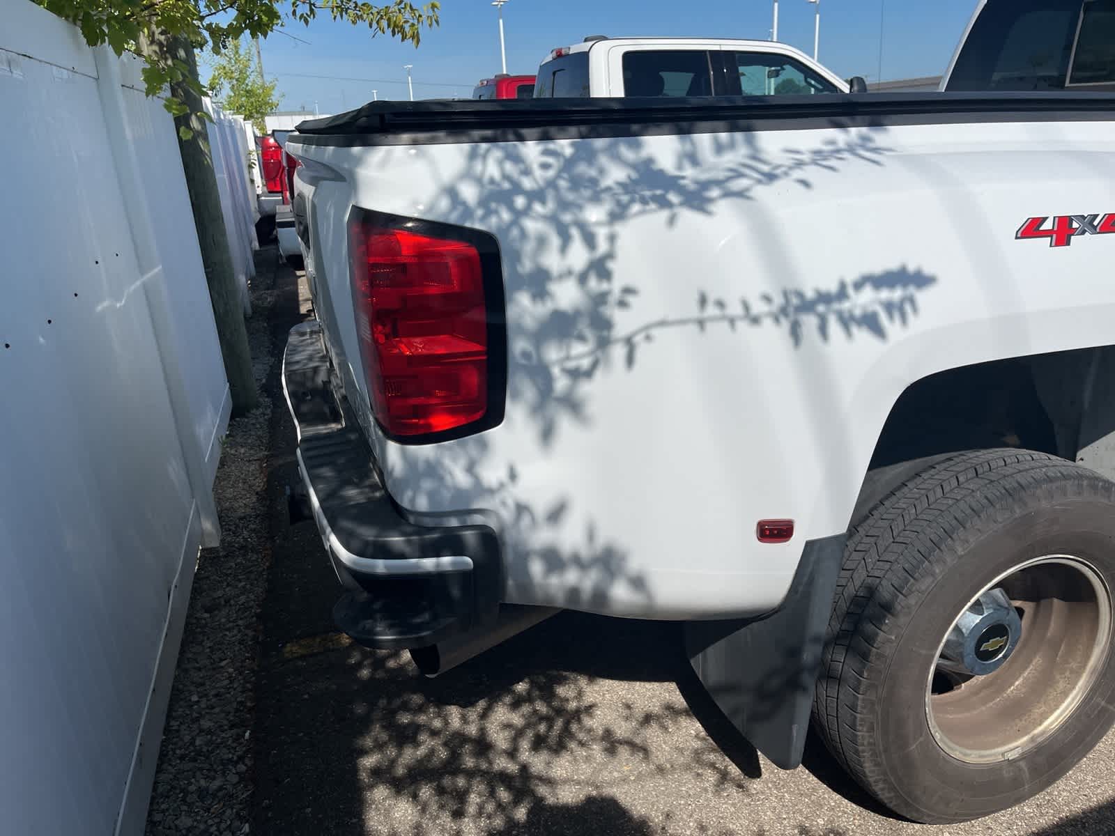 Thumbnail: 2019 Chevrolet Silverado 3500 - 11