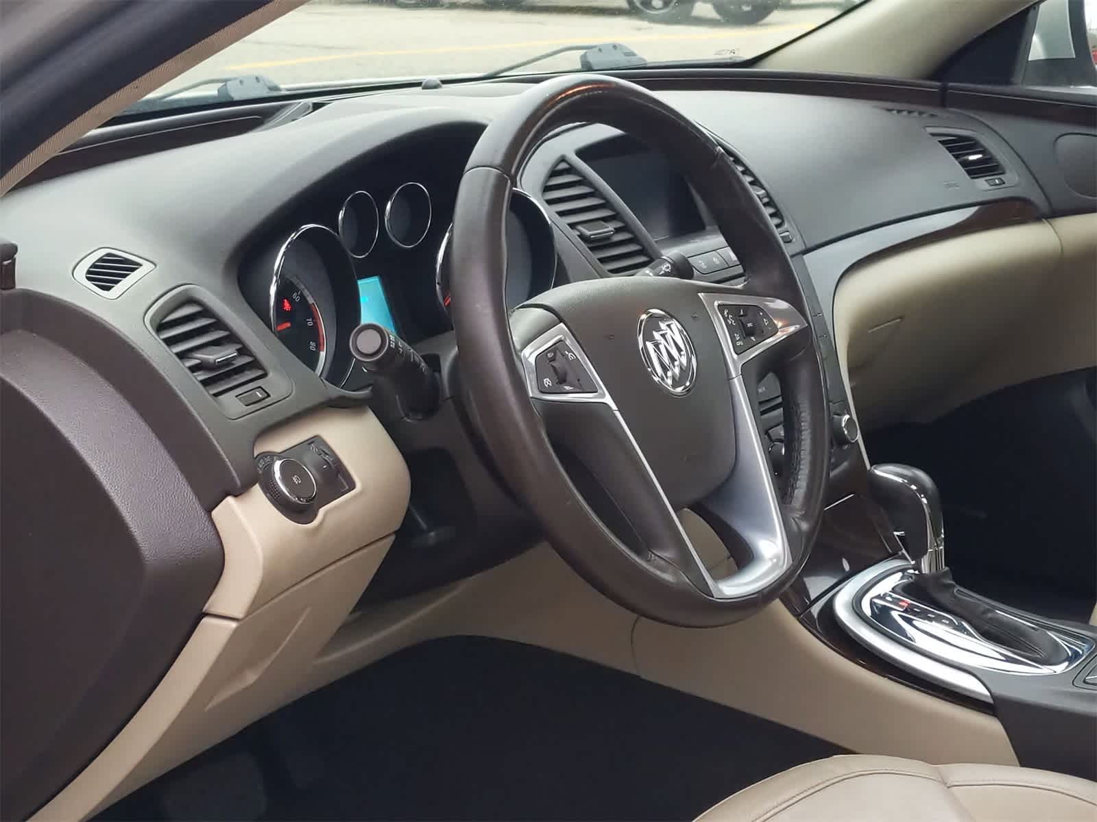 2011 Buick Regal CXL Turbo 10