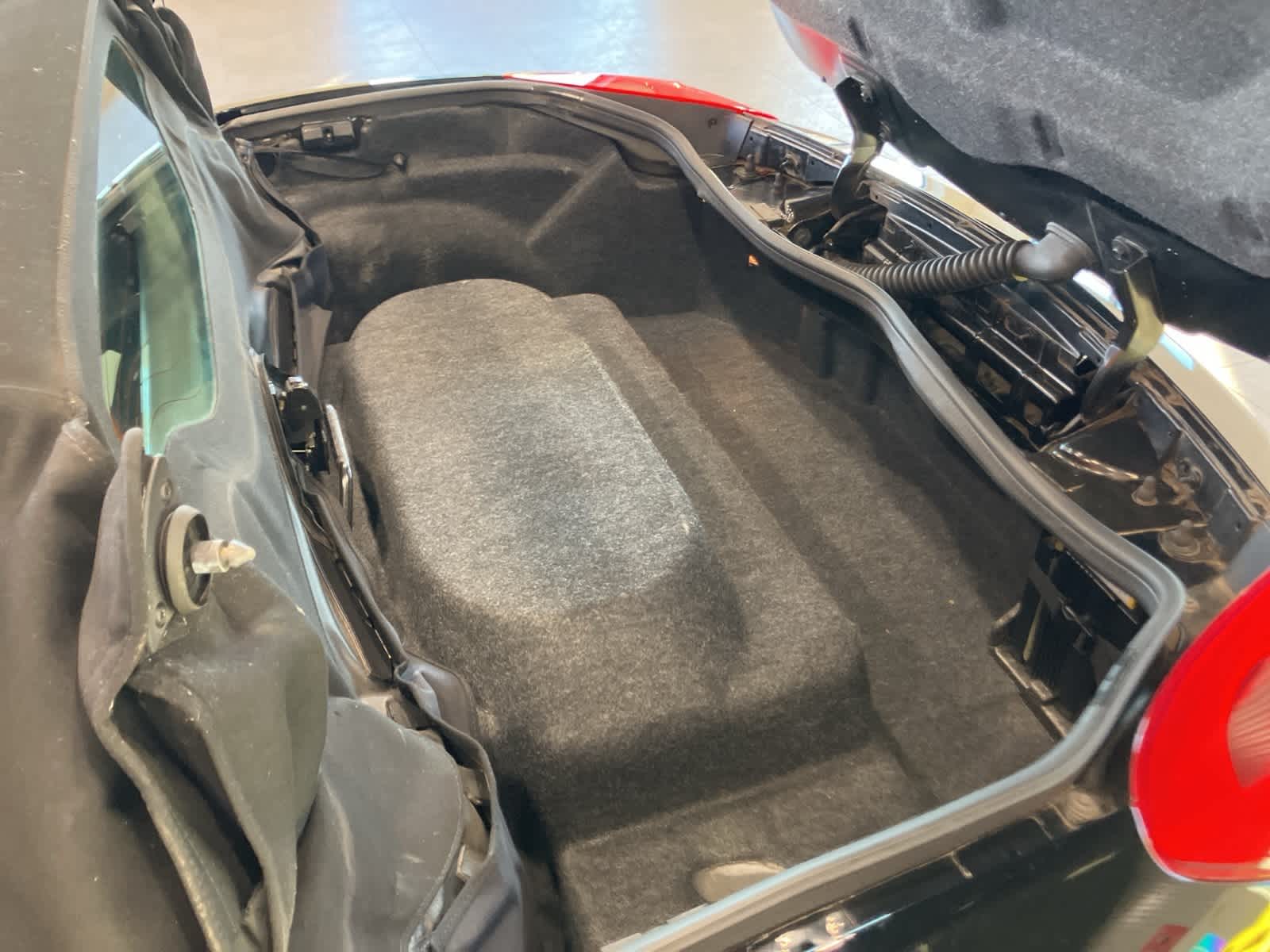 Thumbnail: 2007 Pontiac Solstice - 17