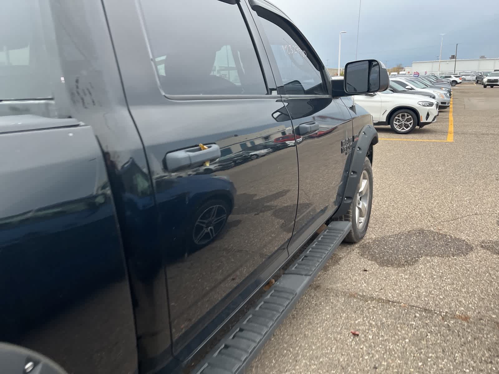 Thumbnail: 2019 RAM 1500 Classic - 14