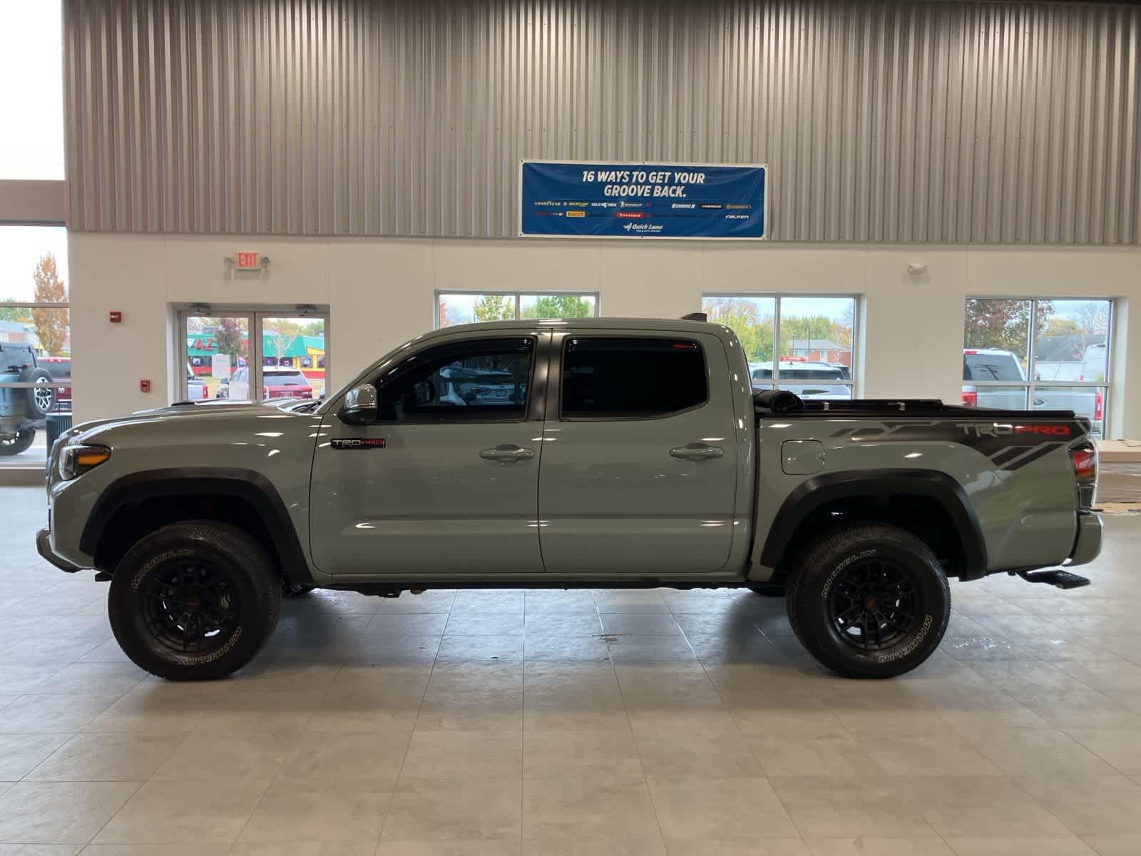 Thumbnail: 2021 Toyota Tacoma - 8