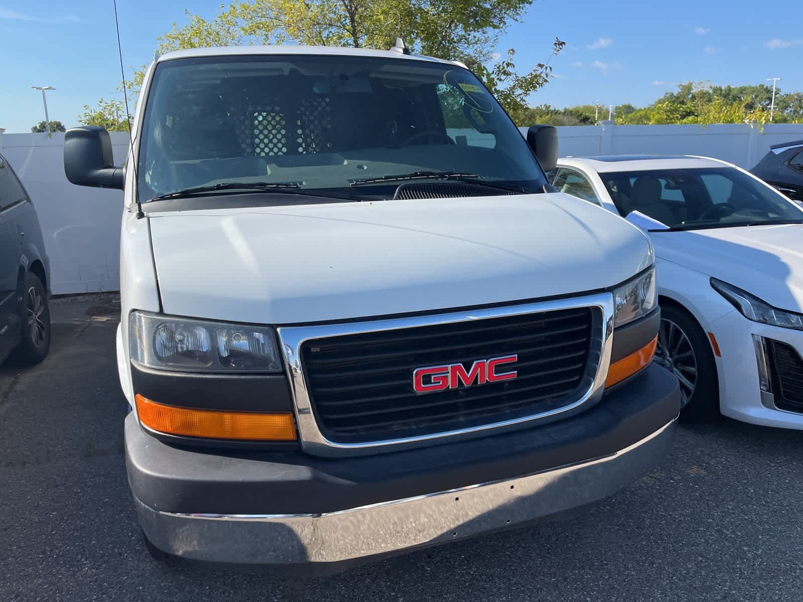 Thumbnail: 2023 GMC Savana - 20
