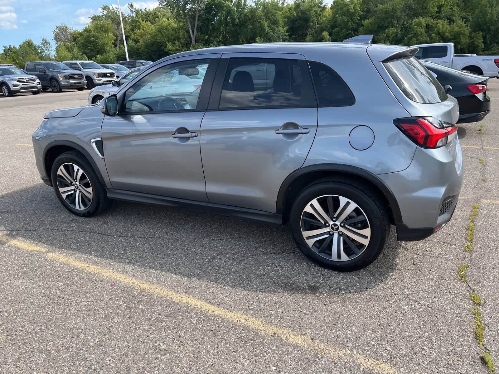 Thumbnail: 2024 Mitsubishi Outlander Sport - 6