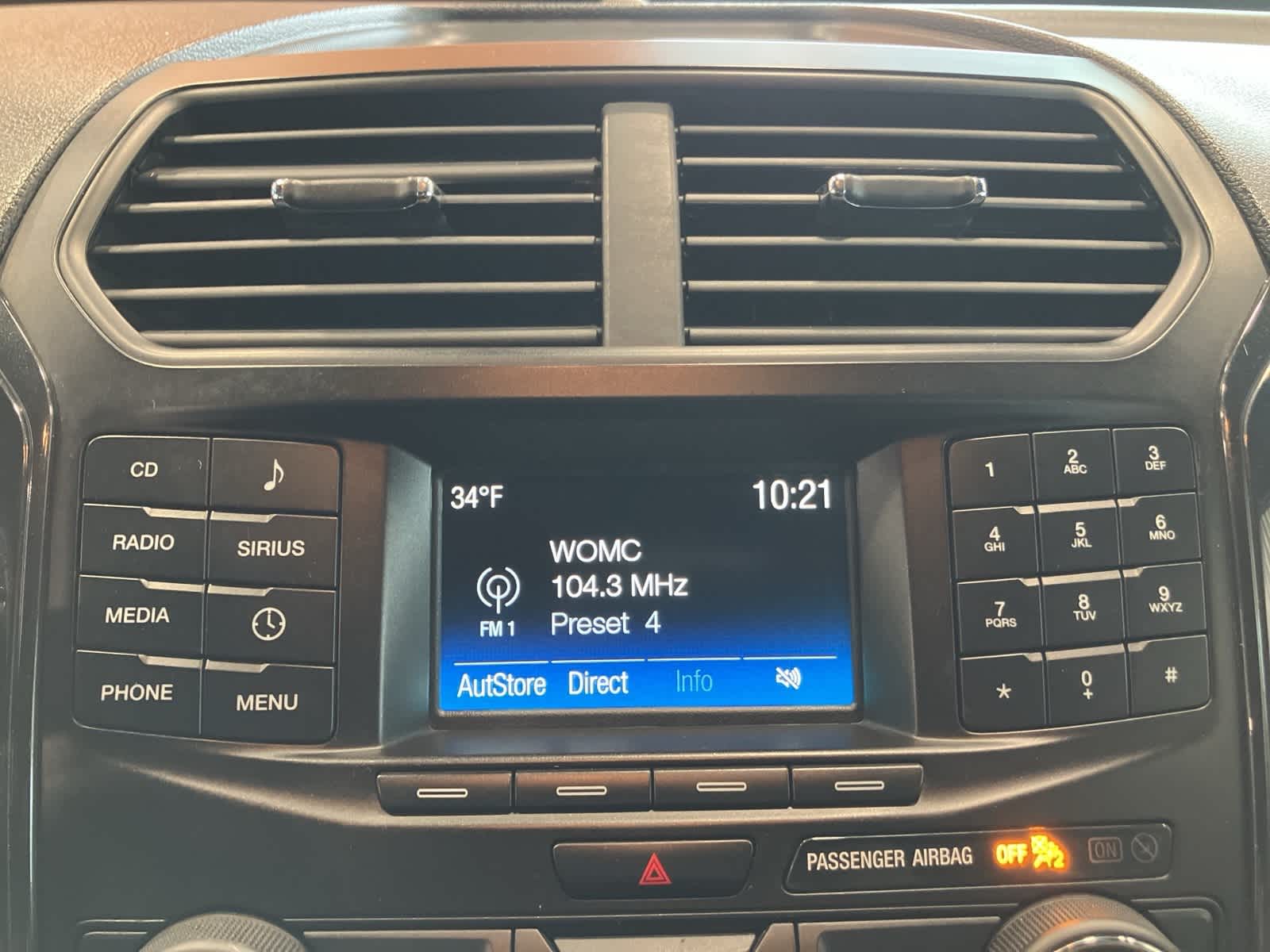 Thumbnail: 2017 Ford Explorer - 18