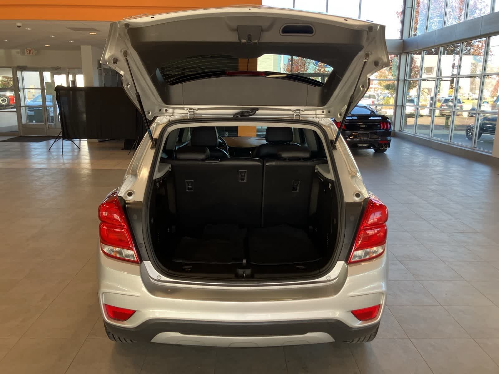 Thumbnail: 2017 Chevrolet Trax - 27