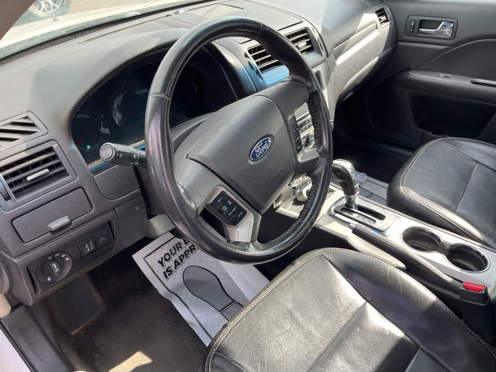 Thumbnail: 2011 Ford Fusion - 28